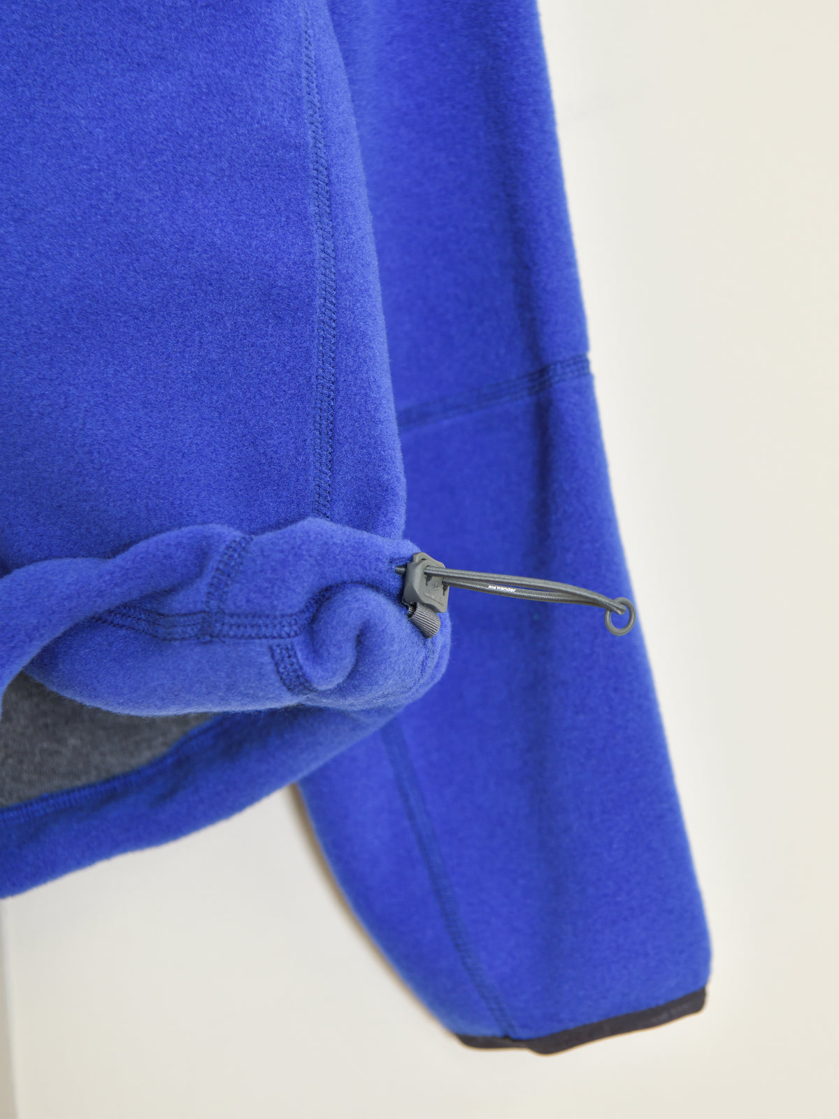 andwander アンドワンダー wool fleece pullover 574-6281053 BLUE ブルー フリース ウール ポリエステル アウトドア 登山 キャンプ 26FW 日本取り扱い 名古屋 丸の内 セレクトショップ THIRD PLACE サードプレイス