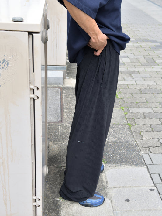 SATISFY サティスファイ Space-O Jogger Pants 12049-00000 パンツ ランニング イタリア フランス 26ss JETBLACK ジェットブラック ブラック 通販 愛知県 名古屋 丸の内 セレクトショップ THIRD PLACE サードプレイス