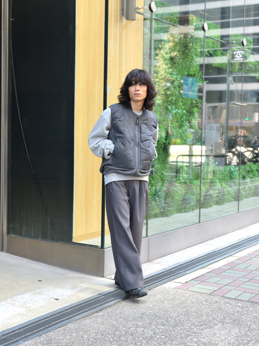 andwander アンドワンダー quilting fleece vest 574-6281041 GRAY グレー フリース ベスト ナイロン アウトドア 登山 キャンプ 26FW 日本取り扱い 名古屋 丸の内 セレクトショップ THIRD PLACE サードプレイス