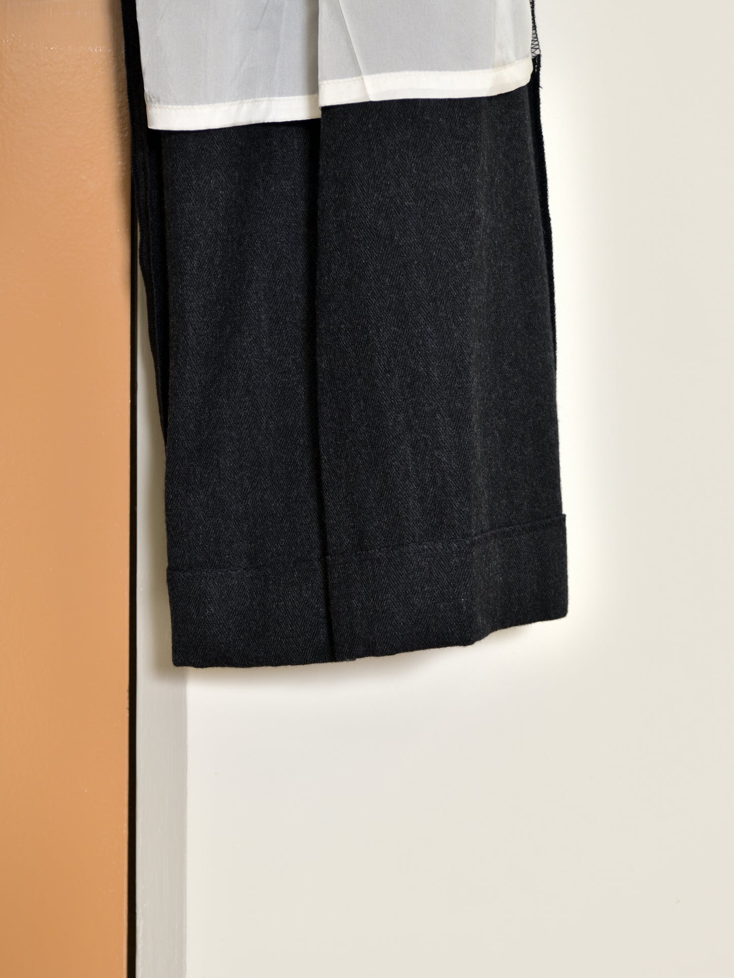 ISSUETHINGS イシューシングス 26b/118-w-00 別注 スラックス BLACK ウール 26AW 愛知県 名古屋 丸の内 ユニセックス セレクトショップ THIRD PLACE サードプレイス