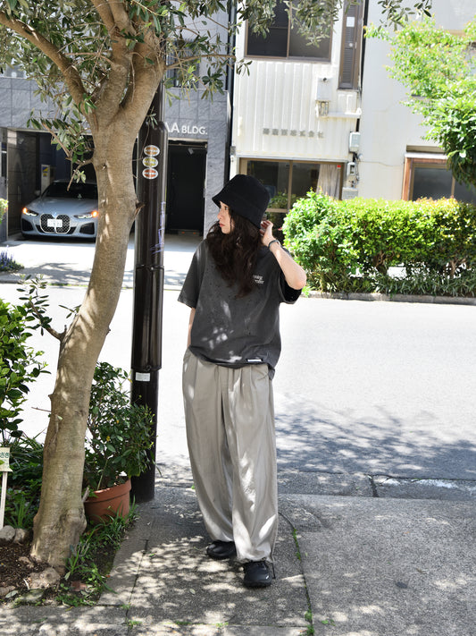 YOKE ヨーク Silk Nylon 2Pleated Easy Pants YK26SS01177P ナイロン シルク スラックス ベージュ 26SS 日本取り扱い 名古屋 丸の内 セレクトショップ THIRD PLACE サードプレイス