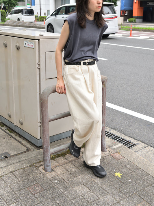 SATISFY サティスファイ THE ROCKER 40002-02000 ランシュー スニーカー JETBLACK ジェットブラック ブラック and wander アンドワンダー merino base Tank Top 574-6964028 メリノウール アウトドア 快適 オフホワイト offwhite チャコール charcoal タンクトップ 日本 名古屋 セレクトショップ THIRD PLACE サードプレイス 名古屋 愛知県 東海 セレクトショップ THIRD PLACE サードプレイス