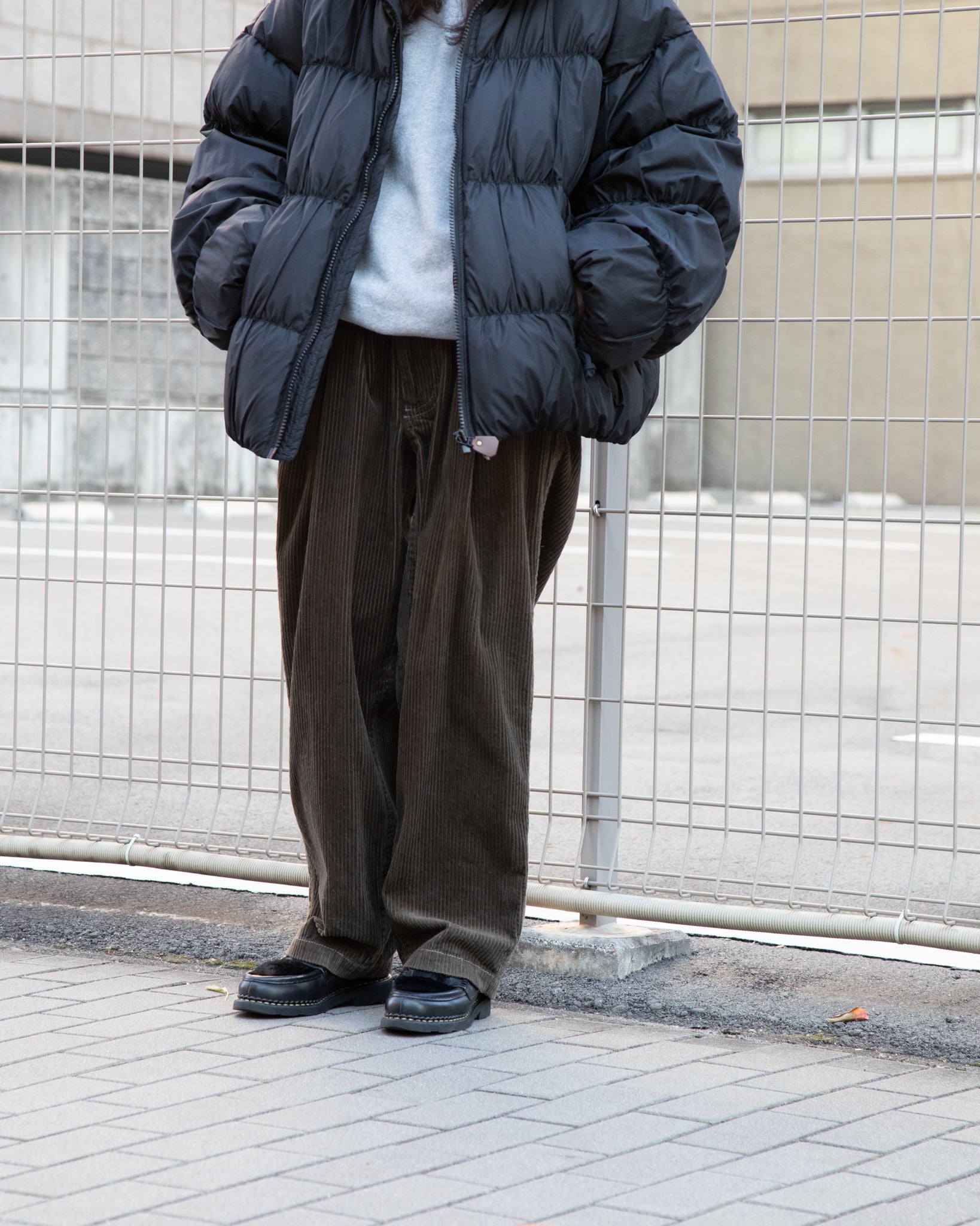 and wander アンドワンダー corduroy pants(KHAKI) コーデュロイパンツ 愛知県 名古屋 丸の内 セレクトショップ THIRD PLACE サードプレイス