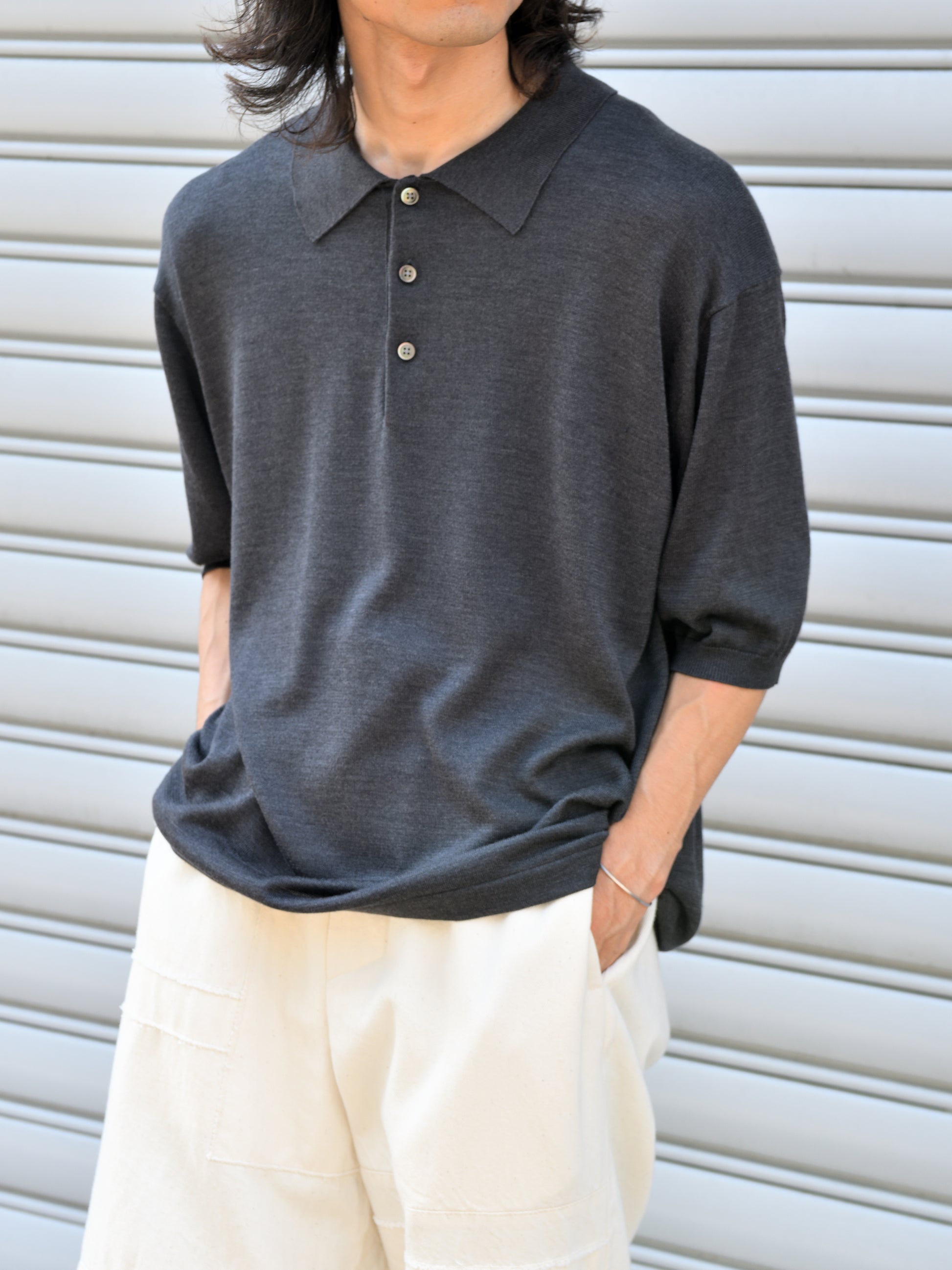 MEIAS メイアス シルク ニット SILK KNIT POLO SHIRTS SLPO-6S20-TP  別注 チャコール エクスクルーシブ 限定 日本取り扱い 名古屋 丸の内 セレクトショップ THIRD PLACE サードプレイス HERILL ヘリル Ripstop Chinoshorts 26-030-HL-8260-10 コットン ショーツ リップストップ 快適 ブラック 夏 セットアップ 愛知県 名古屋 丸の内 セレクトショップ THIRD PLACE サードプレイス