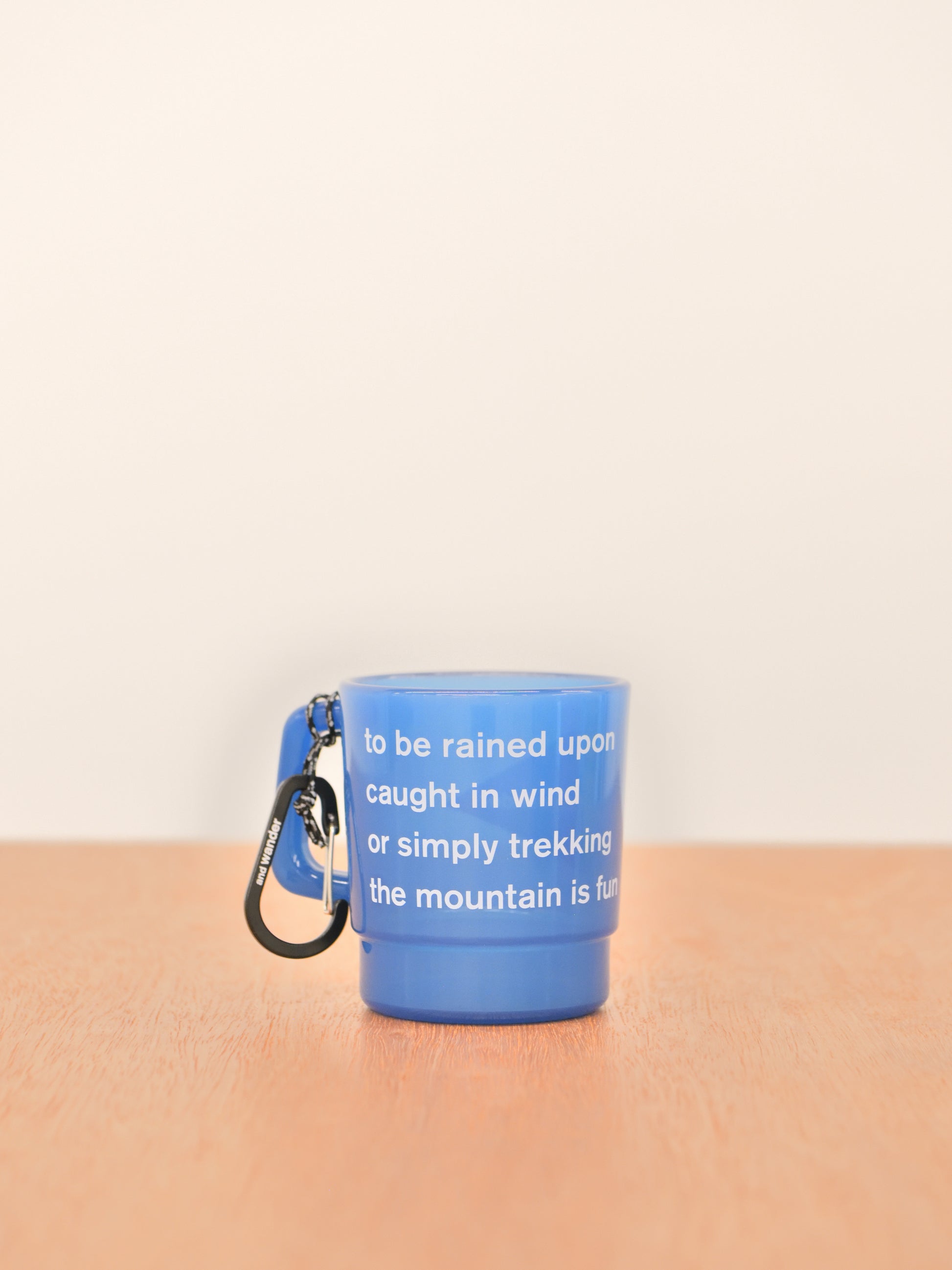 and wander アンドワンダー logo PP mug 574-4987701 マグカップ アウトドア 快適 オフホワイト offwhite チャコール charcoal オレンジ orange イエロー yellow ベージュ beige ブラック black パープル purple ブルー blue フェス 夏 日本 名古屋 セレクトショップ THIRD PLACE サードプレイス 名古屋 愛知県 東海 セレクトショップ THIRD PLACE サードプレイス
