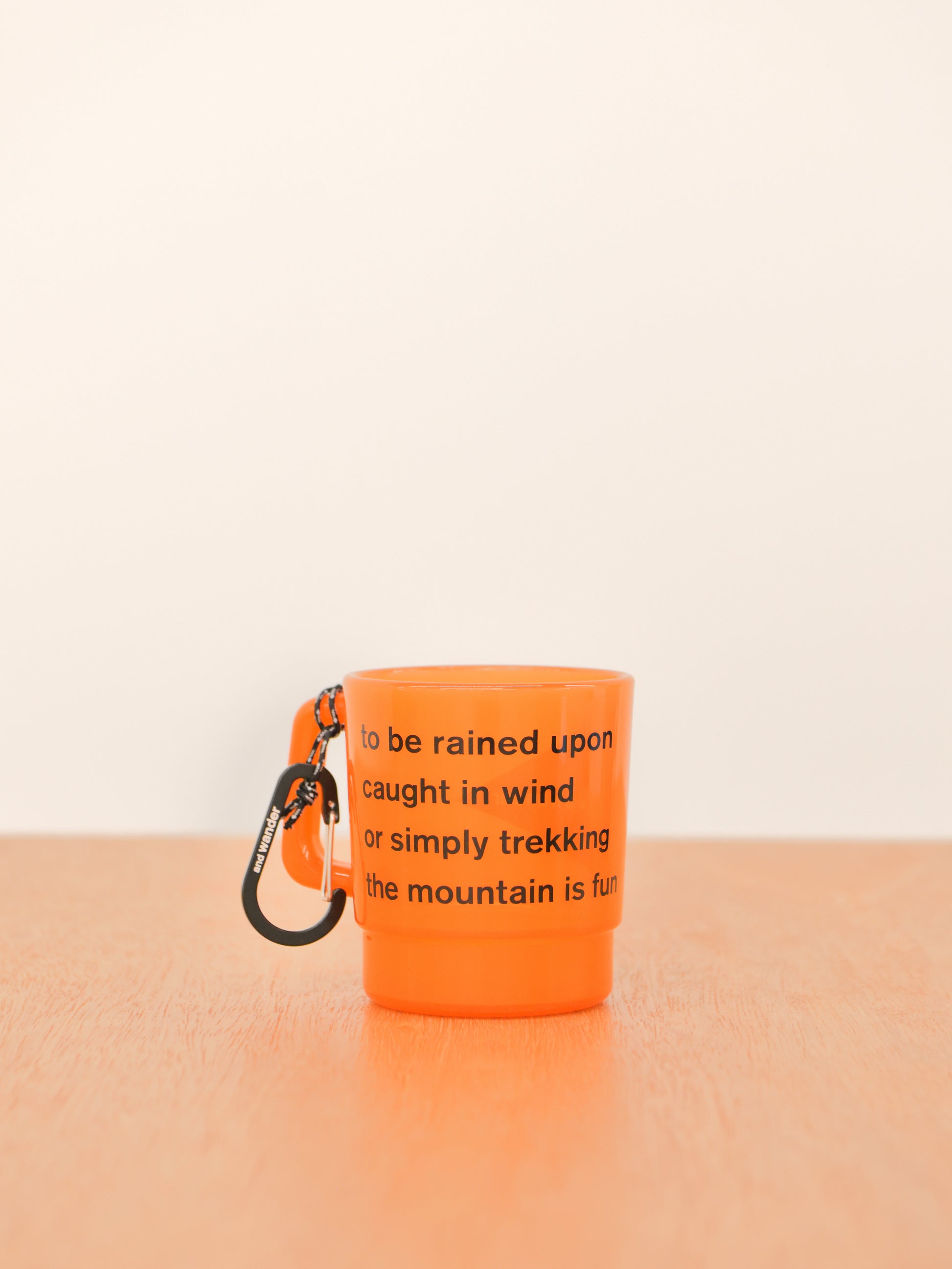 and wander アンドワンダー logo PP mug 574-4987701 マグカップ アウトドア 快適 オフホワイト offwhite チャコール charcoal オレンジ orange イエロー yellow ベージュ beige ブラック black パープル purple ブルー blue フェス 夏 日本 名古屋 セレクトショップ THIRD PLACE サードプレイス 名古屋 愛知県 東海 セレクトショップ THIRD PLACE サードプレイス
