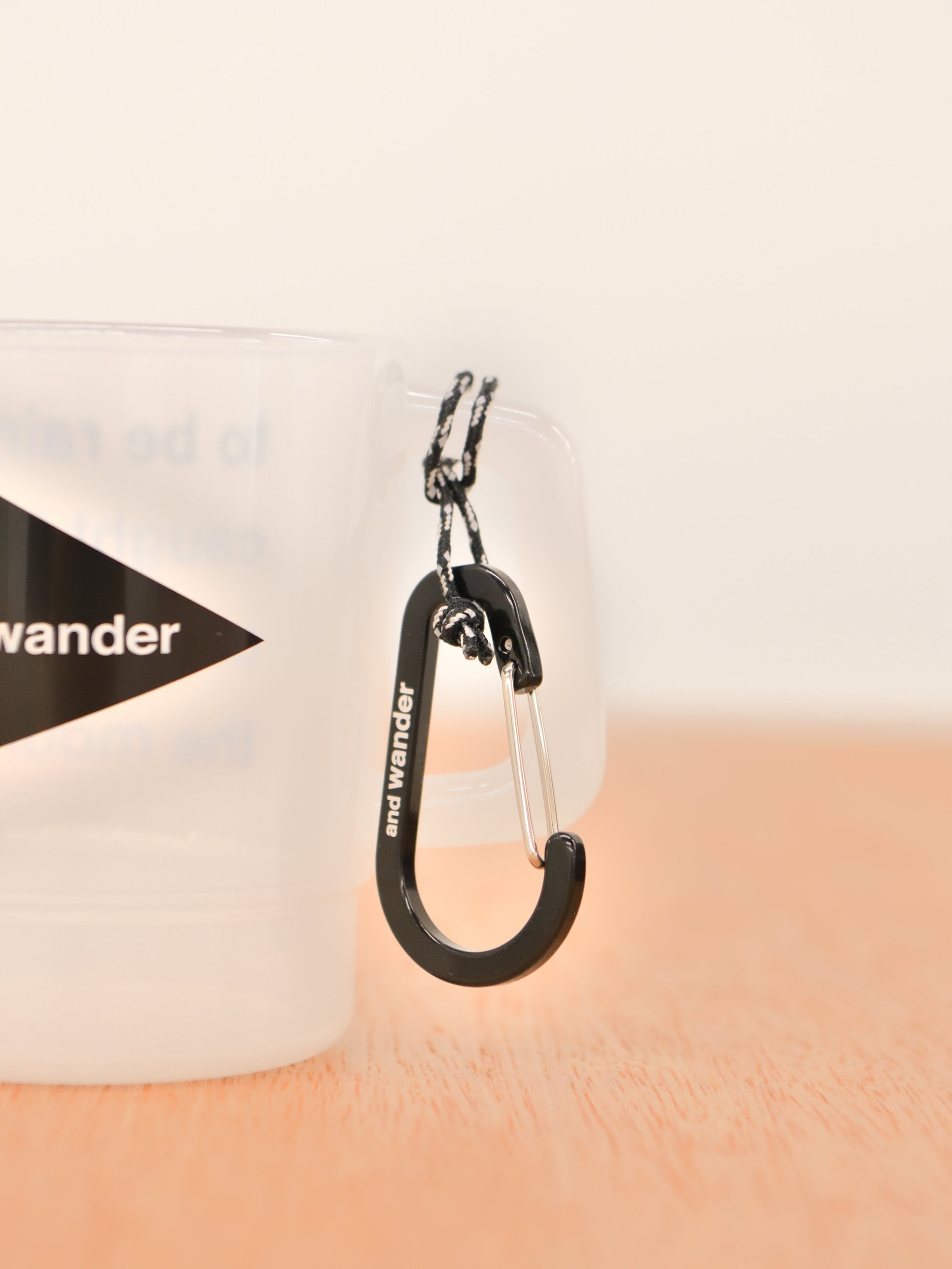 and wander アンドワンダー logo PP mug 574-4987701 マグカップ アウトドア 快適 オフホワイト offwhite チャコール charcoal オレンジ orange イエロー yellow ベージュ beige ブラック black パープル purple ブルー blue フェス 夏 日本 名古屋 セレクトショップ THIRD PLACE サードプレイス 名古屋 愛知県 東海 セレクトショップ THIRD PLACE サードプレイス