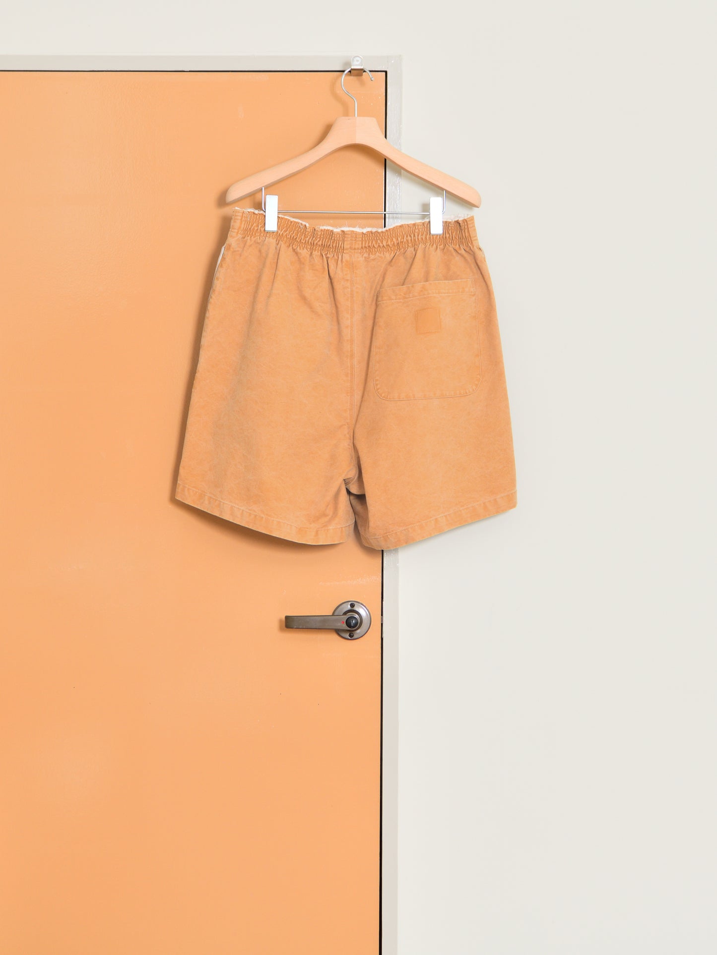 CAMIEL FORTGENS カミエルフォートヘンス KNEE SHORTS CF21.13.01.01 キャンバス ダック ショーツ ベージュ カーハート アメリカ オランダ 26ss 春夏 日本取り扱い 名古屋 丸の内 セレクトショップ THIRD PLACE サードプレイス
