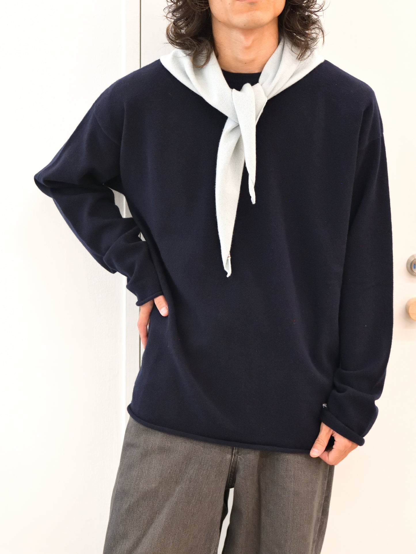 extreme cashmere エクストリームカシミヤ bandana n.35  GLASS ガラス 青 paolo n.493  NAVY ネイビー カシミヤ コットン ユニセックス オランダ 26AW 日本取り扱い 名古屋 丸の内 セレクトショップ THIRD PLACE サードプレイス