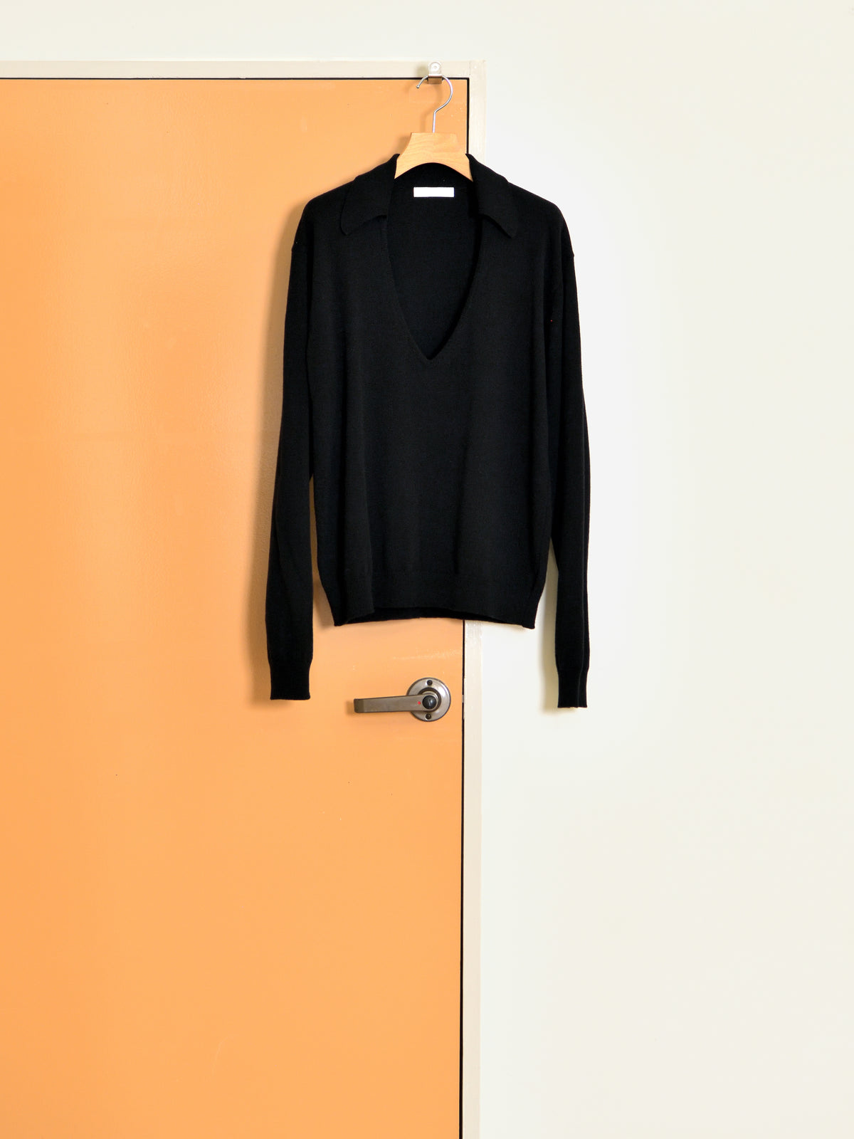 KAYLE ケイル COLLARED V-NECK KNIT BROWN K-2105 ブラック メリノウール ウール レディース 26FW 日本取り扱い 名古屋 丸の内 セレクトショップ THIRD PLACE サードプレイス