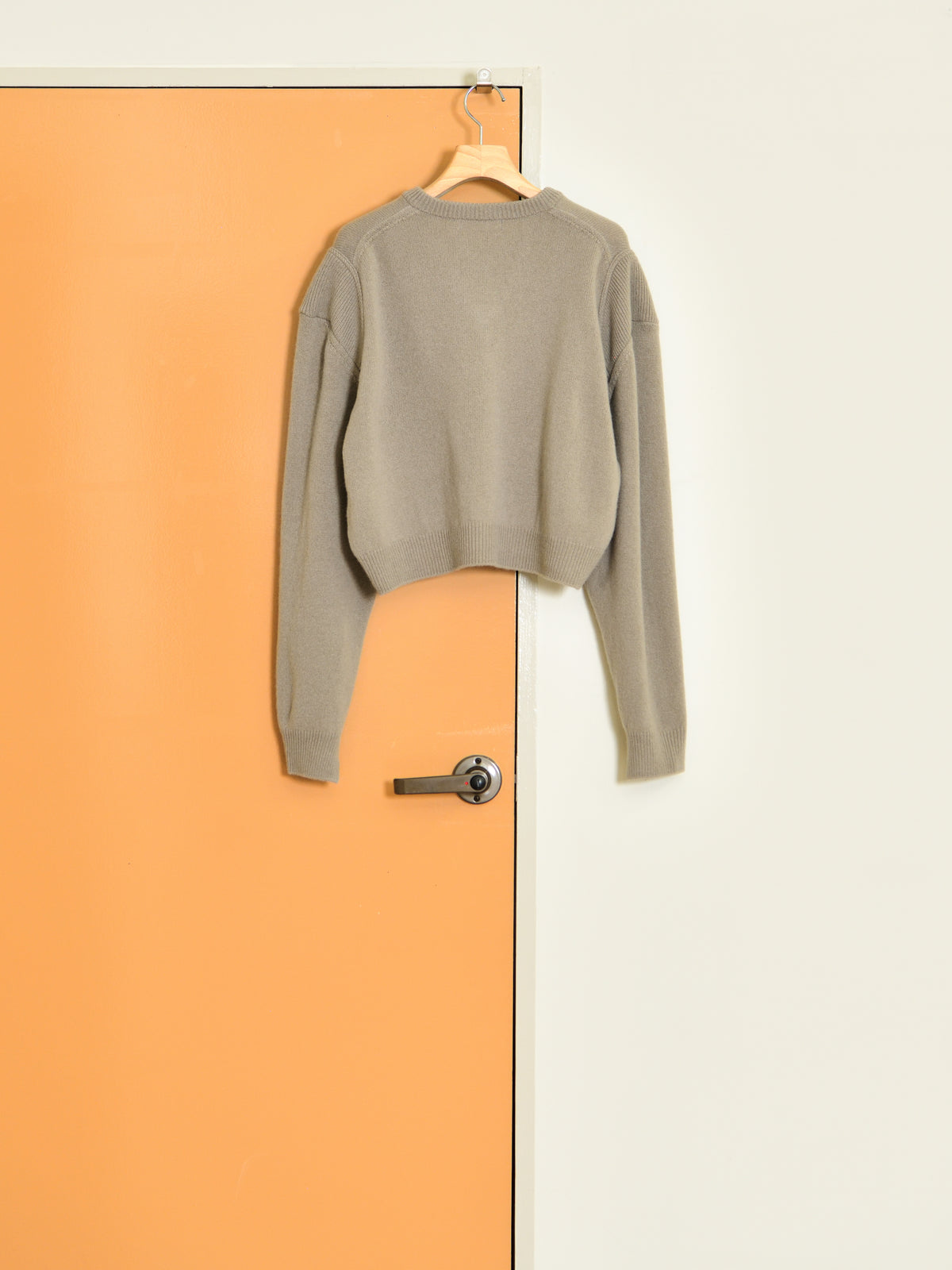 KAYLE ケイル PATCH PANEL V-NECK KNIT TAUPE K-2101 トープ ニット メリノウール ウール レディース 26FW 日本取り扱い 名古屋 丸の内 セレクトショップ THIRD PLACE サードプレイス