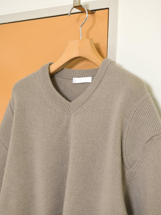KAYLE ケイル PATCH PANEL V-NECK KNIT TAUPE K-2101 トープ ニット メリノウール ウール レディース 26FW 日本取り扱い 名古屋 丸の内 セレクトショップ THIRD PLACE サードプレイス