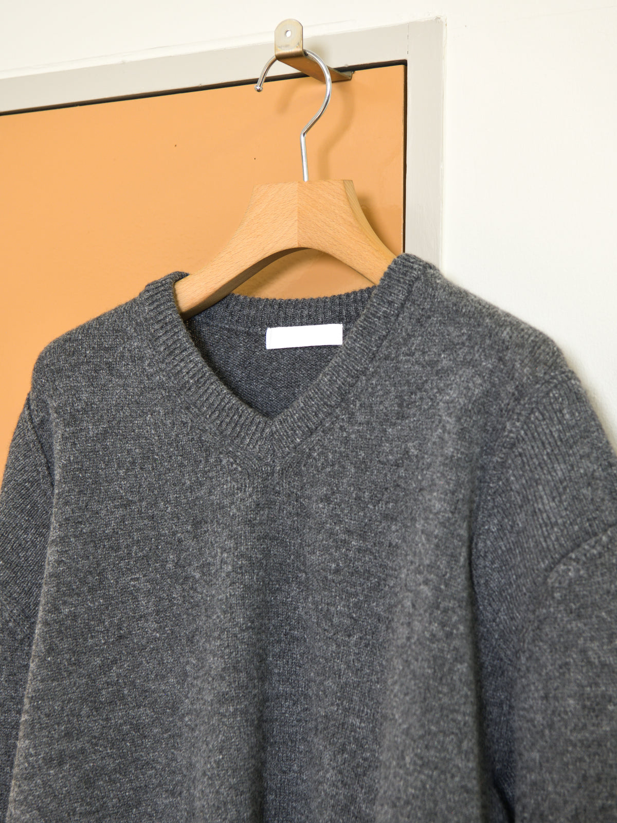 KAYLE ケイル PATCH PANEL V-NECK KNIT CHARCOAL K-2101 チャコール ニット メリノウール ウール レディース 26FW 日本取り扱い 名古屋 丸の内 セレクトショップ THIRD PLACE サードプレイス