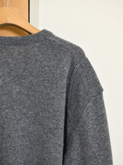 KAYLE ケイル PATCH PANEL V-NECK KNIT CHARCOAL K-2101 チャコール ニット メリノウール ウール レディース 26FW 日本取り扱い 名古屋 丸の内 セレクトショップ THIRD PLACE サードプレイス