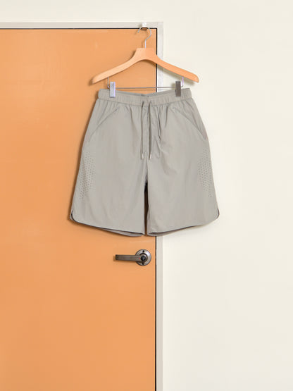 HIKING PATROL ハイキングパトロール SS26205 ORBIT LT TECHNICAL SHORTS  サンド ベージュ ナイロンショーツ 北欧 ノルウェー アウトドア 都会 26SS 愛知県 名古屋 丸の内 セレクトショップ THIRD PLACE サードプレイス