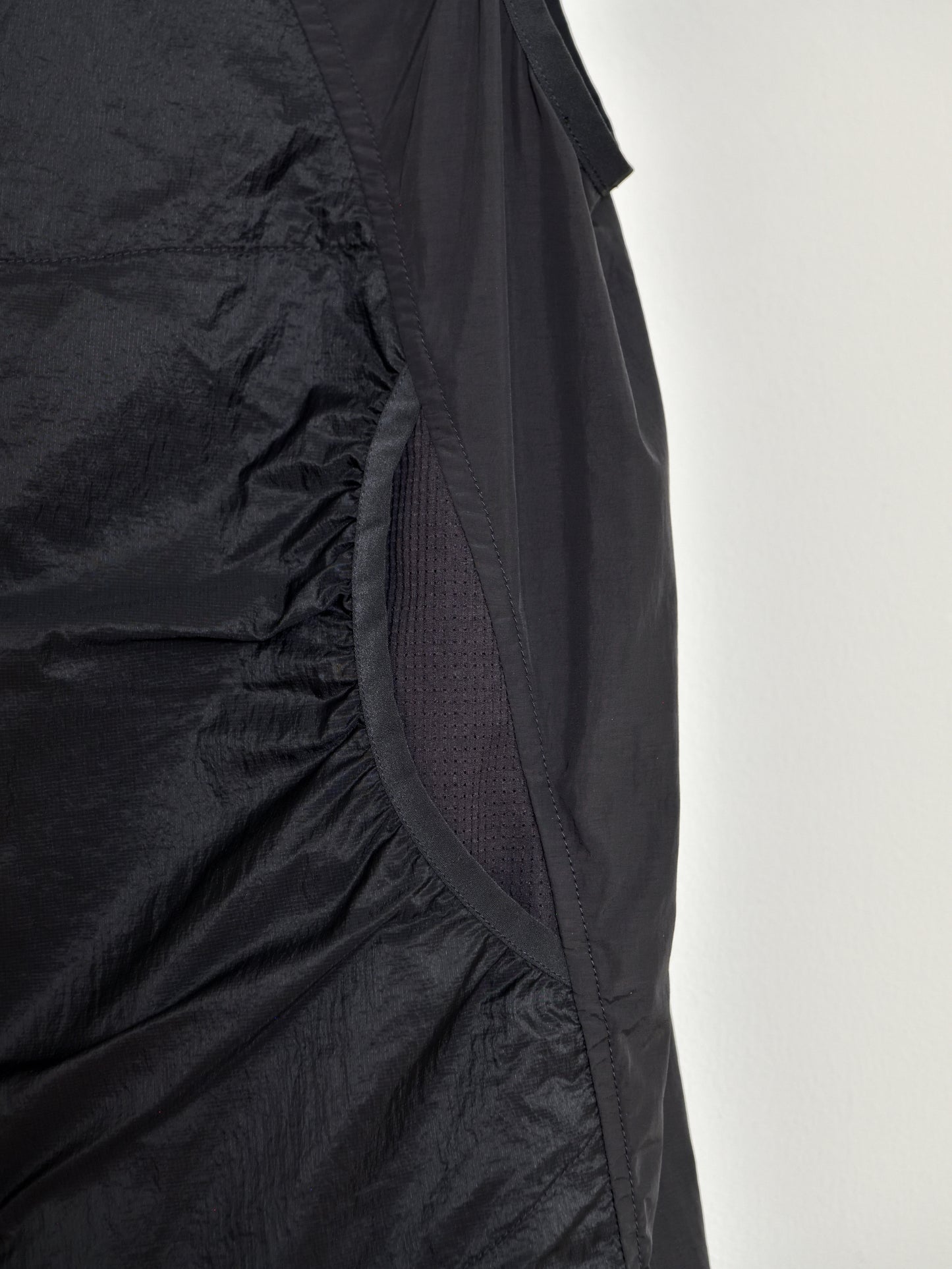HIKING PATROL ハイキングパトロール SS26008 ORBIT LT TECHNICAL VEST  チャコール ブラック ナイロンベスト 北欧 ノルウェー アウトドア 都会 26SS 愛知県 名古屋 丸の内 セレクトショップ THIRD PLACE サードプレイス