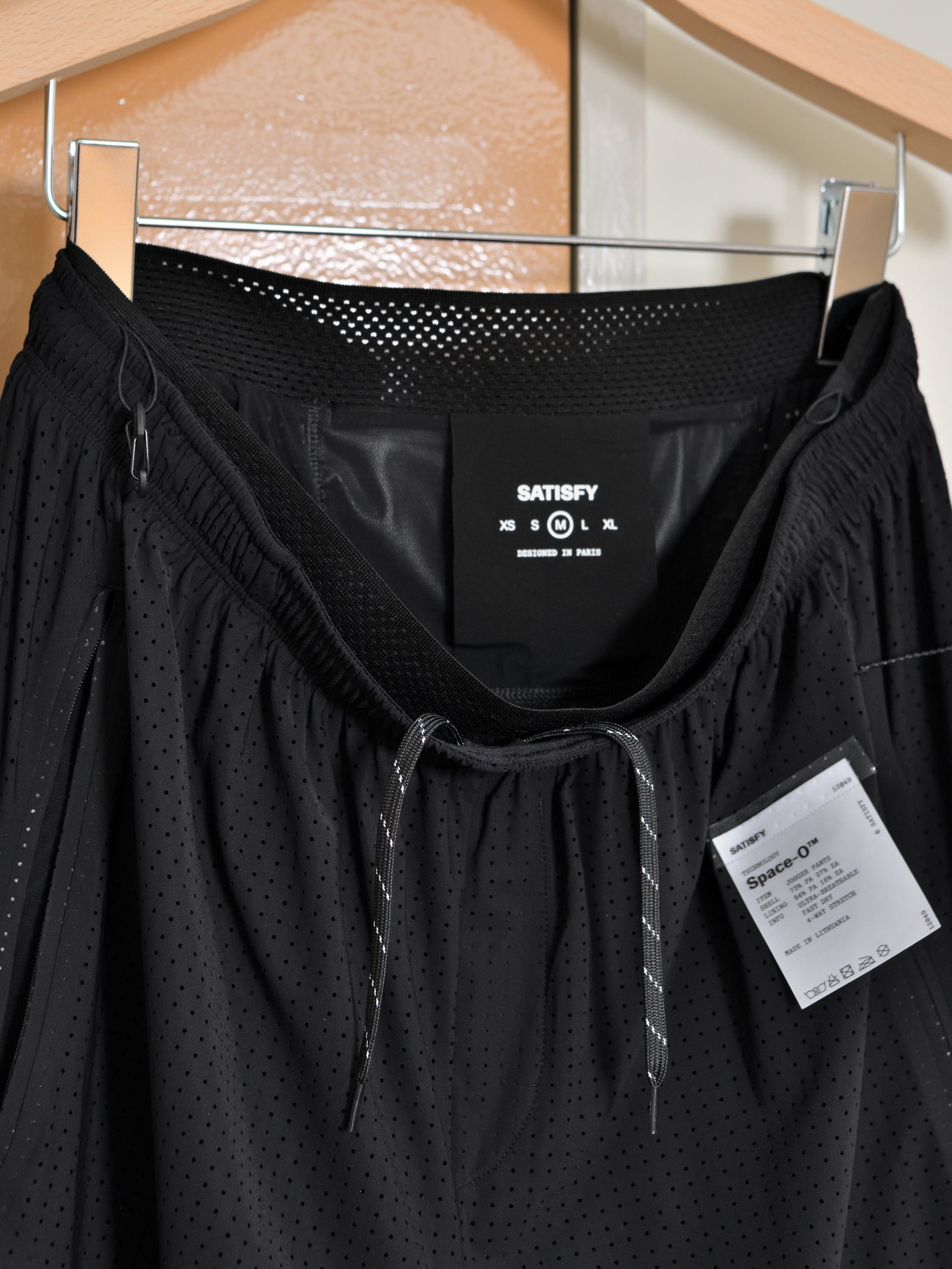 SATISFY サティスファイ Space-O Jogger Pants 12049-00000 パンツ ランニング イタリア フランス 26ss JETBLACK ジェットブラック ブラック 通販 愛知県 名古屋 丸の内 セレクトショップ THIRD PLACE サードプレイス