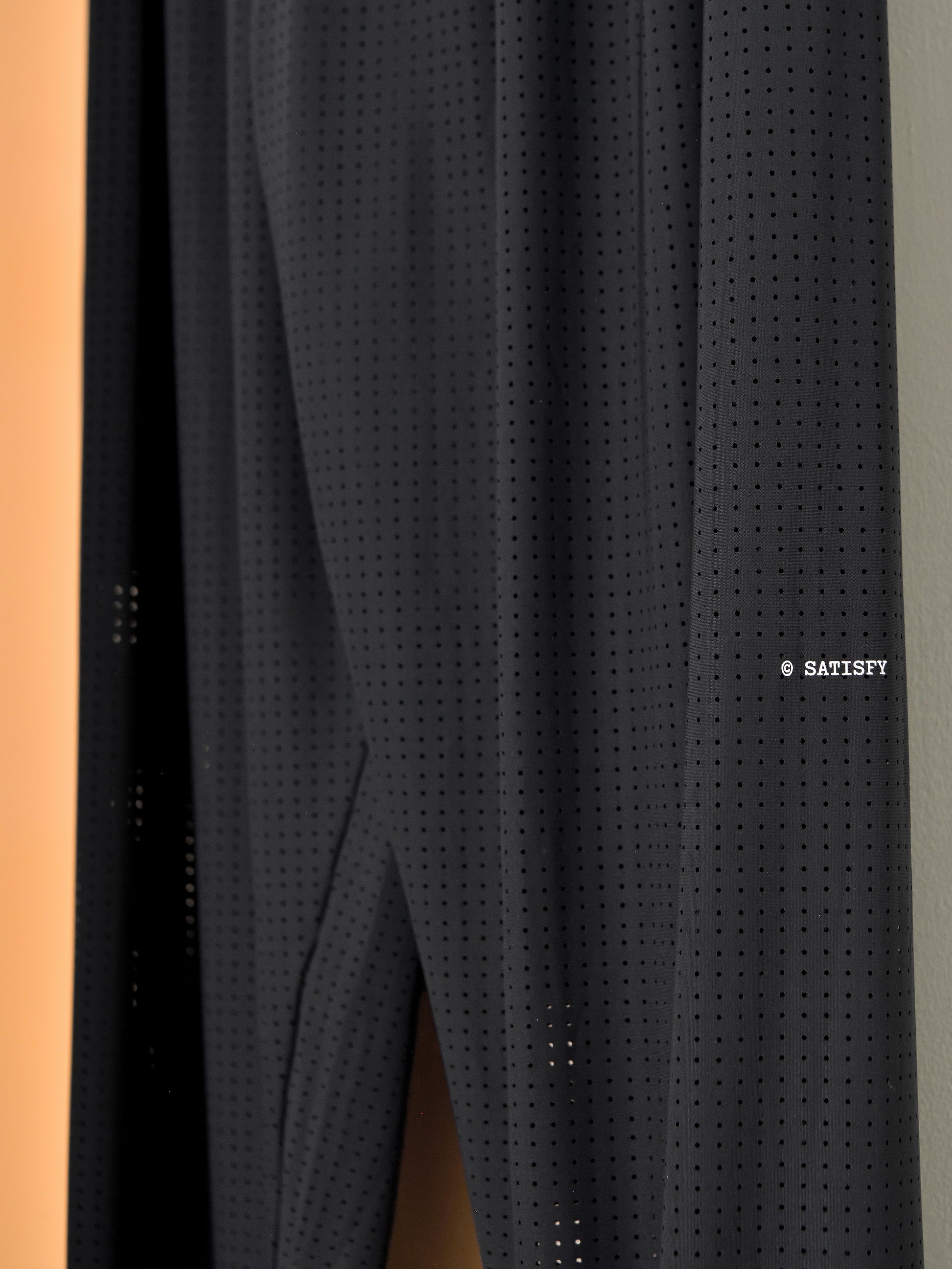 SATISFY サティスファイ Space-O Jogger Pants 12049-00000 パンツ ランニング イタリア フランス 26ss JETBLACK ジェットブラック ブラック 通販 愛知県 名古屋 丸の内 セレクトショップ THIRD PLACE サードプレイス