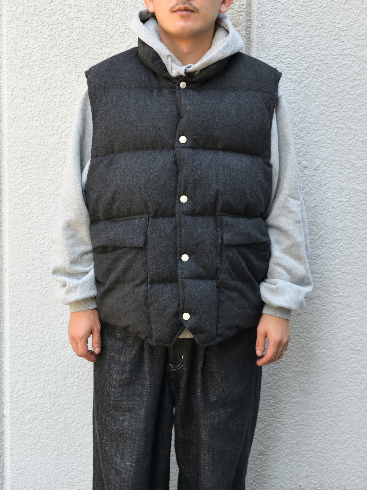 HERILL へリル Cashmere Woodchoppers Vest 26-011-HL-8350-30 CHARCOAL カシミヤ シルク ダウン DOWN ベスト 26FW 日本取り扱い 名古屋 丸の内 セレクトショップ THIRD PLACE サードプレイス