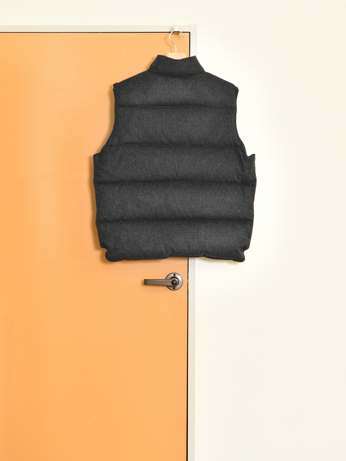 HERILL へリル Cashmere Woodchoppers Vest 26-011-HL-8350-30 CHARCOAL カシミヤ シルク ダウン DOWN ベスト 26FW 日本取り扱い 名古屋 丸の内 セレクトショップ THIRD PLACE サードプレイス
