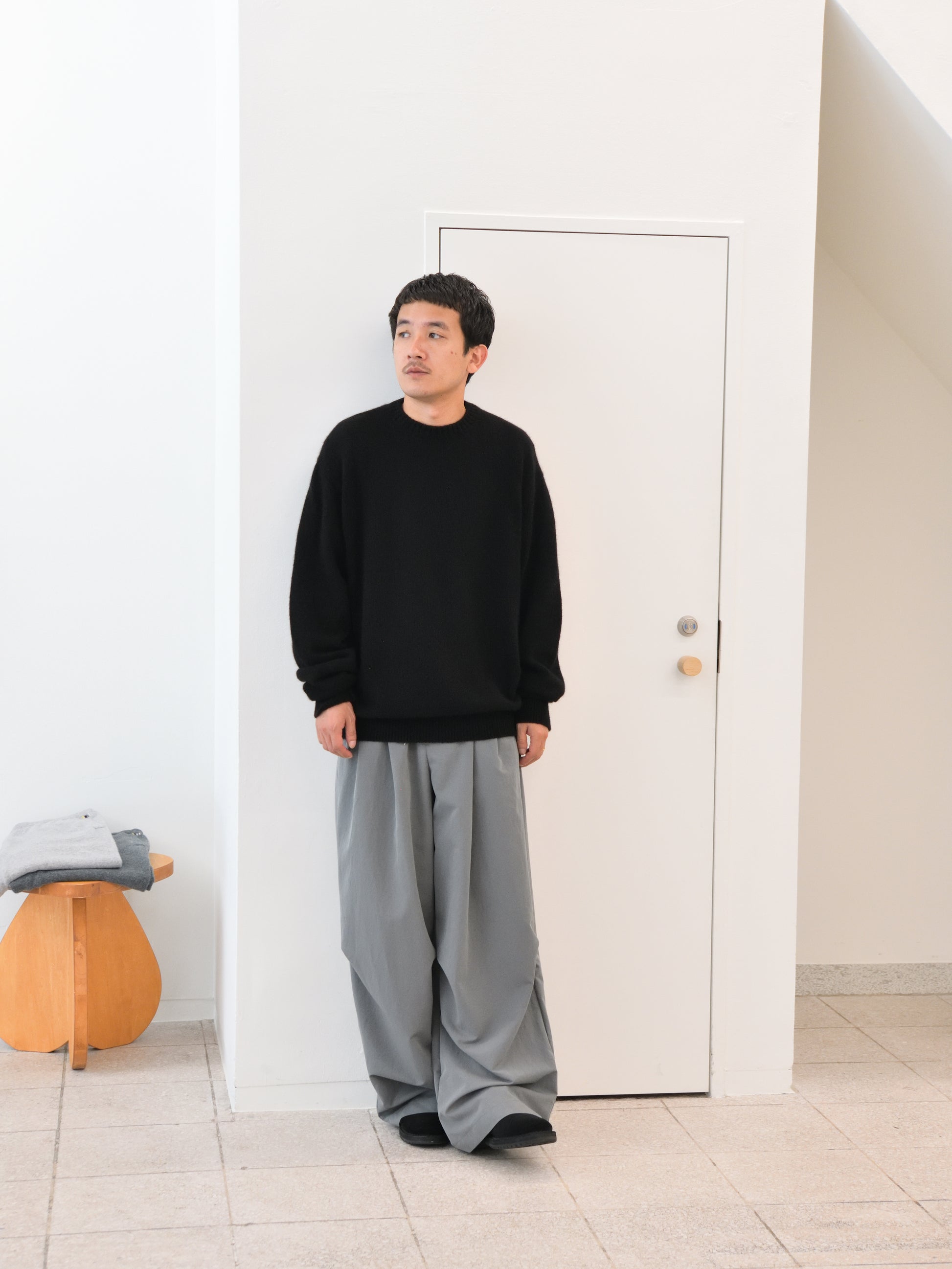 Antwort アントワート SMOOTH TAFTA DRAPE TUCK PANTS ANT-PT002 ポリエステル 通年 GRAY グレー BLACK ブラックHERILL ヘリル Rigidcashmere Pullover 26-080-HL-8020-30 リジットカシミア ニット BLACK ブラック 26AW 愛知県 名古屋 丸の内 セレクトショップ THIRD PLACE サードプレイス