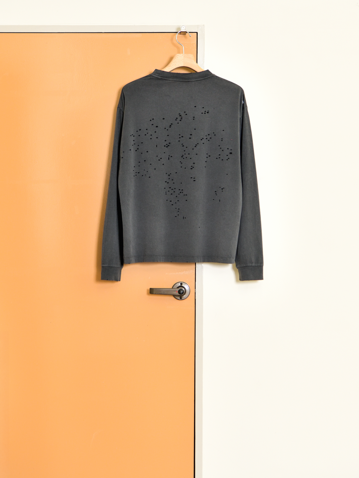 SATISFY サティスファイ MothTech Long Tee AGED BLACK 11113-00A02 ブラック ビンテージ加工 COTTON コットン フランス パリ paris 26FW 日本取り扱い 名古屋 丸の内 セレクトショップ THIRD PLACE サードプレイス