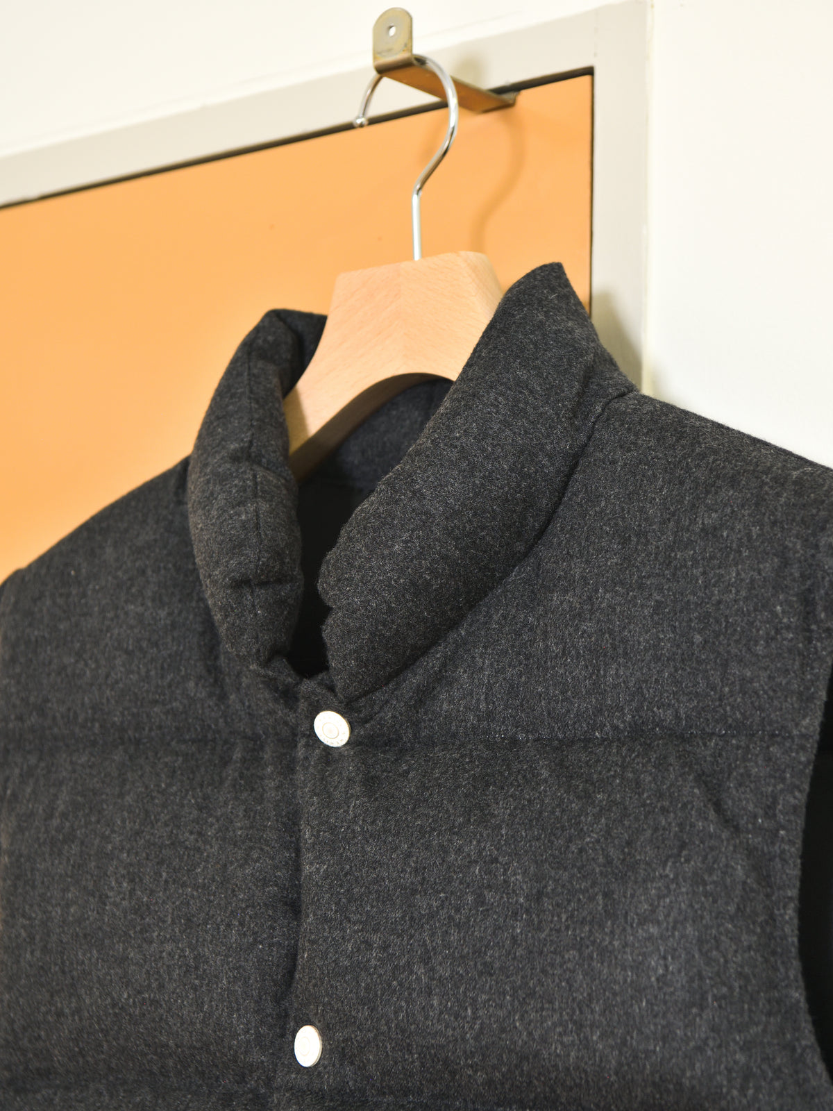 HERILL へリル Cashmere Woodchoppers Vest 26-011-HL-8350-30 CHARCOAL カシミヤ シルク ダウン DOWN ベスト 26FW 日本取り扱い 名古屋 丸の内 セレクトショップ THIRD PLACE サードプレイス