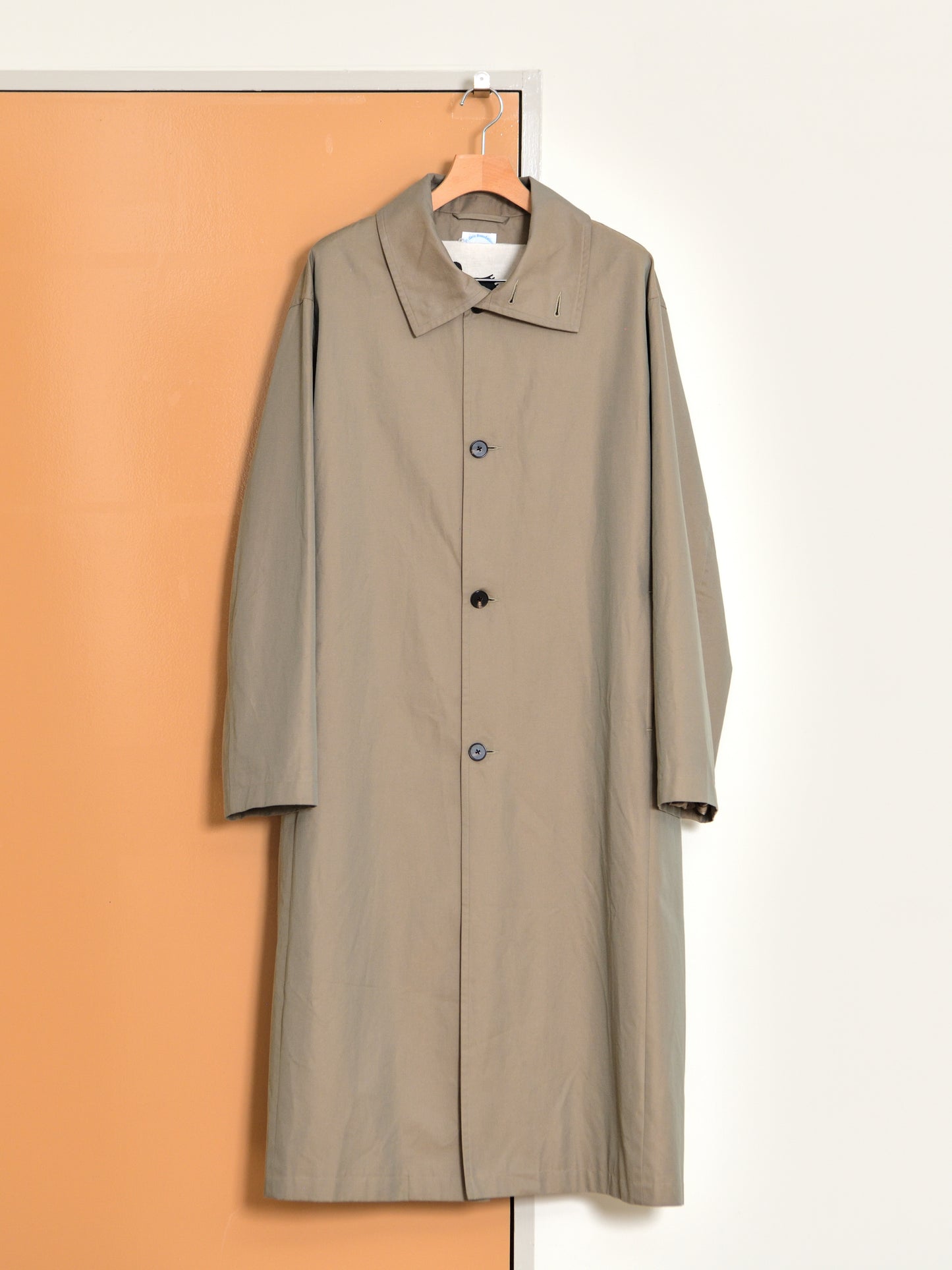 de dam foundation デダムファンデーション Cotton Gabardine Trench Coat KHAKI カーキ コート ベーシック オランダ ユニセックス 26AW 愛知県 名古屋 丸の内 セレクトショップ THIRD PLACE サードプレイス