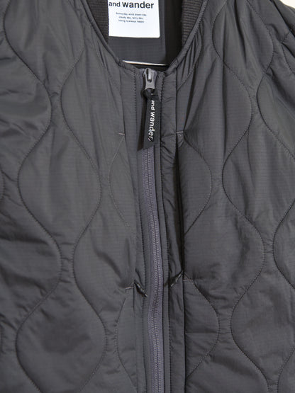 andwander アンドワンダー quilting fleece vest 574-6281041 GRAY グレー フリース ベスト ナイロン アウトドア 登山 キャンプ 26FW 日本取り扱い 名古屋 丸の内 セレクトショップ THIRD PLACE サードプレイス