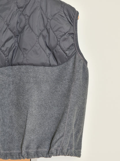 andwander アンドワンダー quilting fleece vest 574-6281041 GRAY グレー フリース ベスト ナイロン アウトドア 登山 キャンプ 26FW 日本取り扱い 名古屋 丸の内 セレクトショップ THIRD PLACE サードプレイス