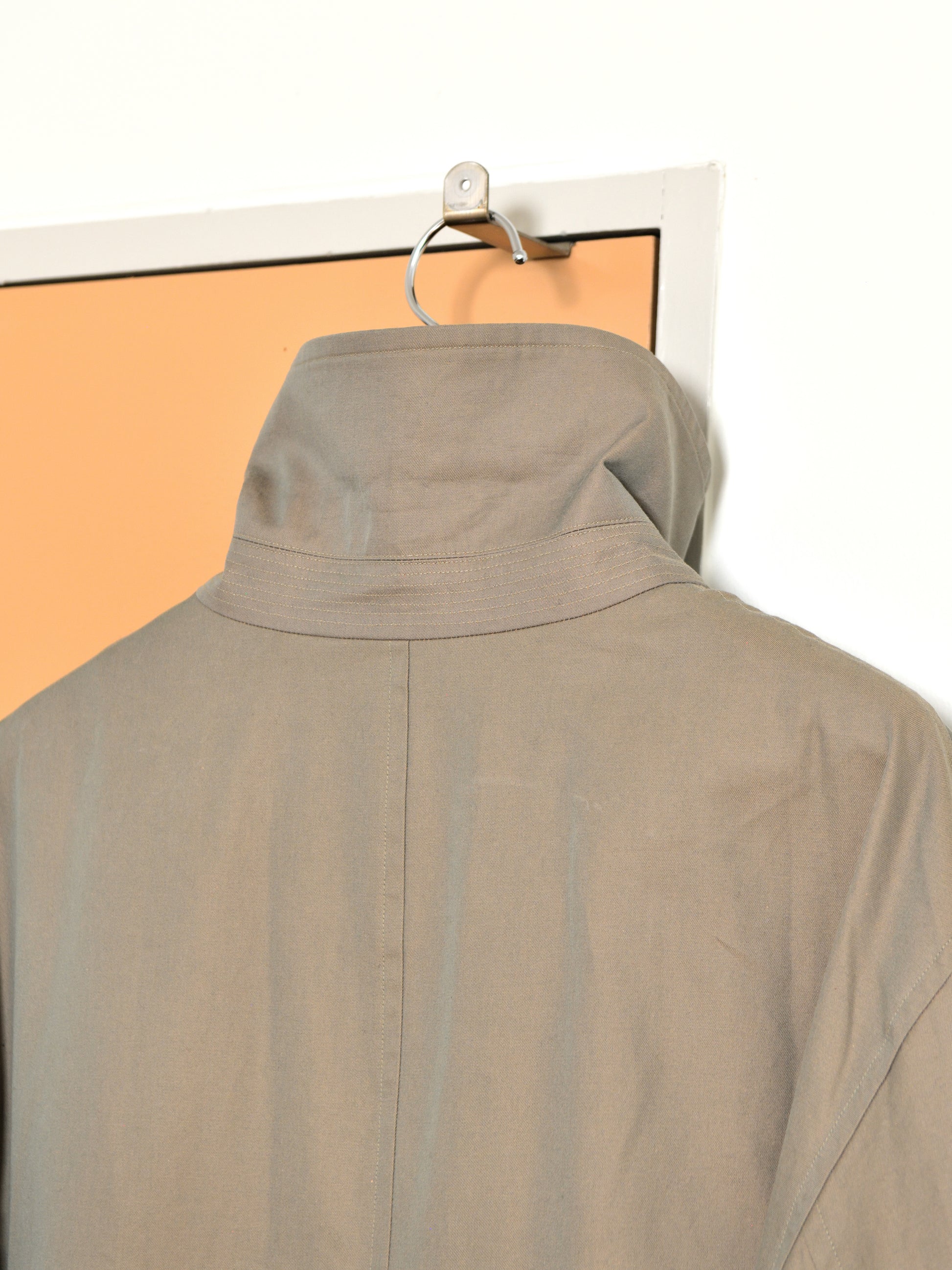 de dam foundation デダムファンデーション Cotton Gabardine Trench Coat KHAKI カーキ コート ベーシック オランダ ユニセックス 26AW 愛知県 名古屋 丸の内 セレクトショップ THIRD PLACE サードプレイス