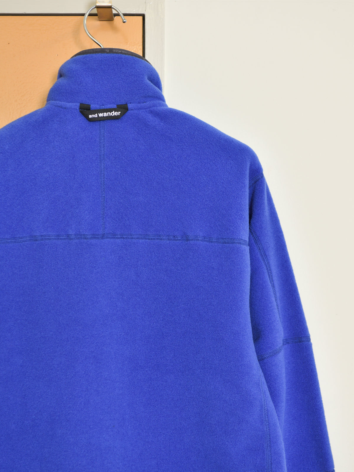 andwander アンドワンダー wool fleece pullover 574-6281053 BLUE ブルー フリース ウール ポリエステル アウトドア 登山 キャンプ 26FW 日本取り扱い 名古屋 丸の内 セレクトショップ THIRD PLACE サードプレイス