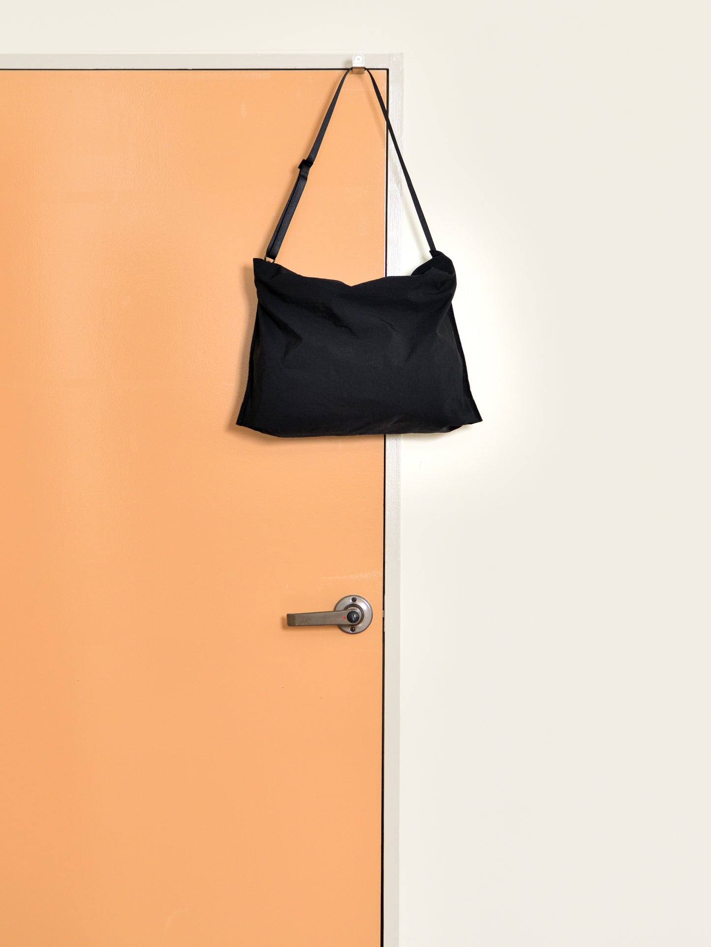 HAAL ハール OMUNI FOUR MEDIUM M05 ナイロン ブラック BLACK 26FW 日本取り扱い 名古屋 丸の内 セレクトショップ THIRD PLACE サードプレイス