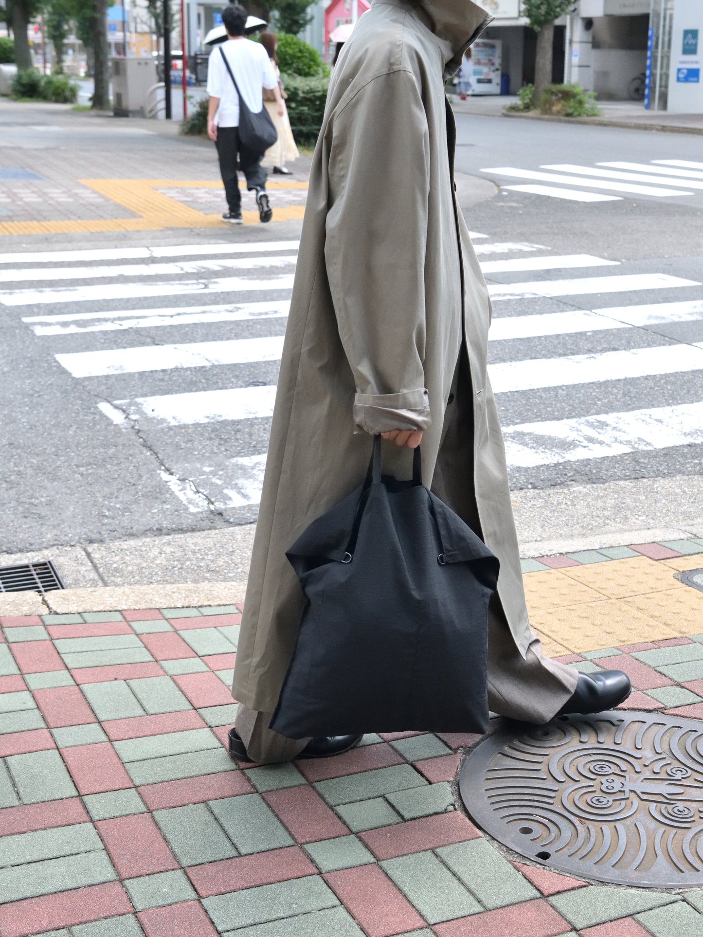 HAAL ハール OMUNI FOUR MEDIUM M05 ナイロン ブラック BLACK 26FW 日本取り扱い 名古屋 丸の内 セレクトショップ THIRD PLACE サードプレイス