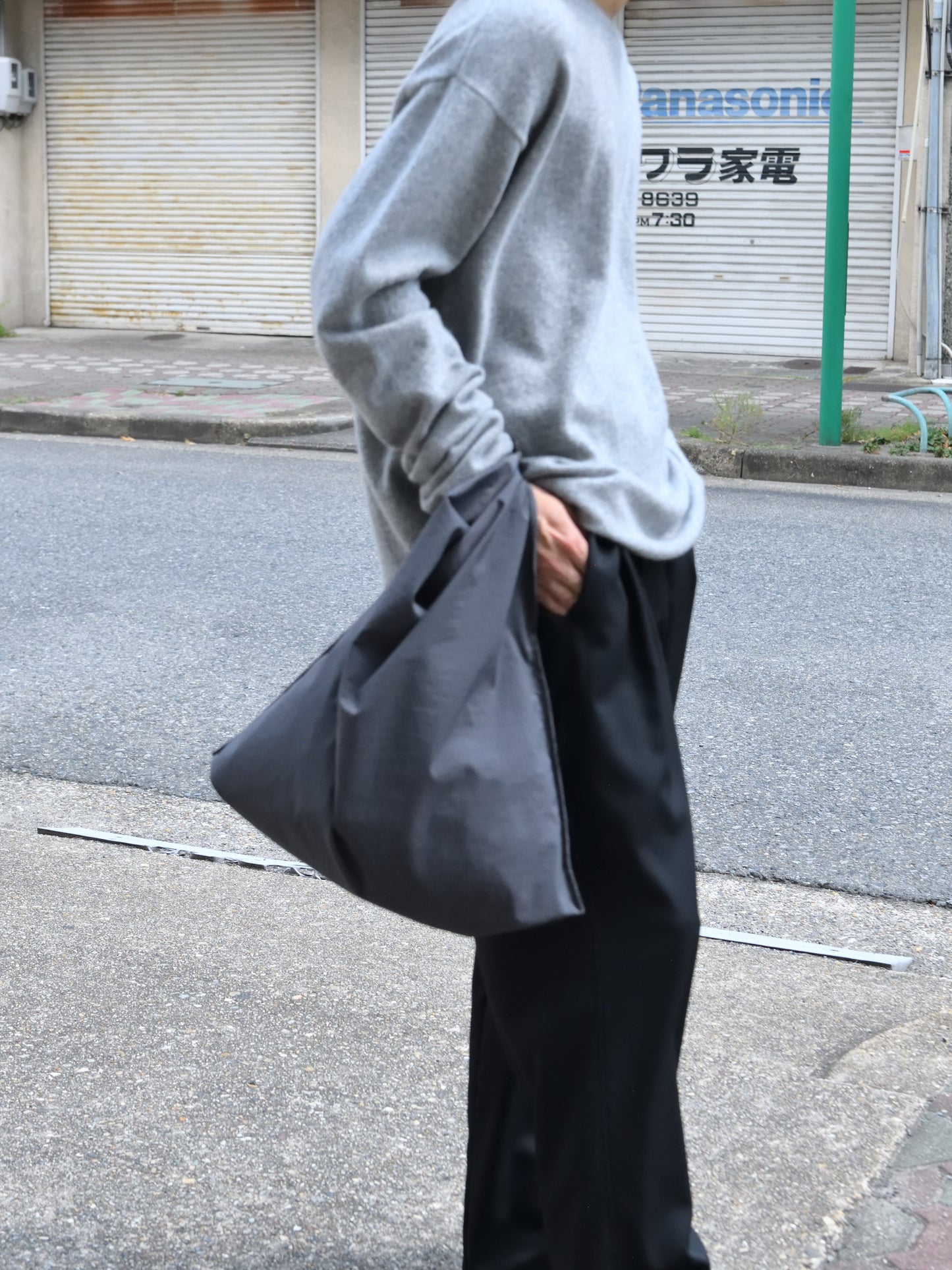 HAAL ハール OMUNI FOUR MEDIUM M05 ナイロン ブラック BLACK 26FW 日本取り扱い 名古屋 丸の内 セレクトショップ THIRD PLACE サードプレイス