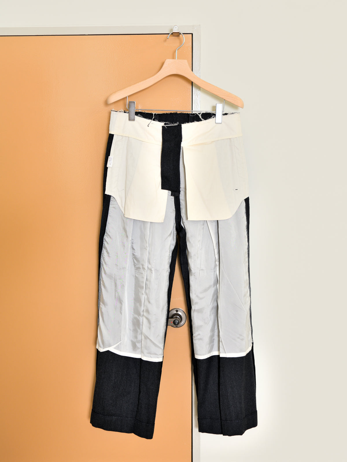 ISSUETHINGS イシューシングス 26b/118-w-00 別注 スラックス BLACK ウール 26AW 愛知県 名古屋 丸の内 ユニセックス セレクトショップ THIRD PLACE サードプレイス