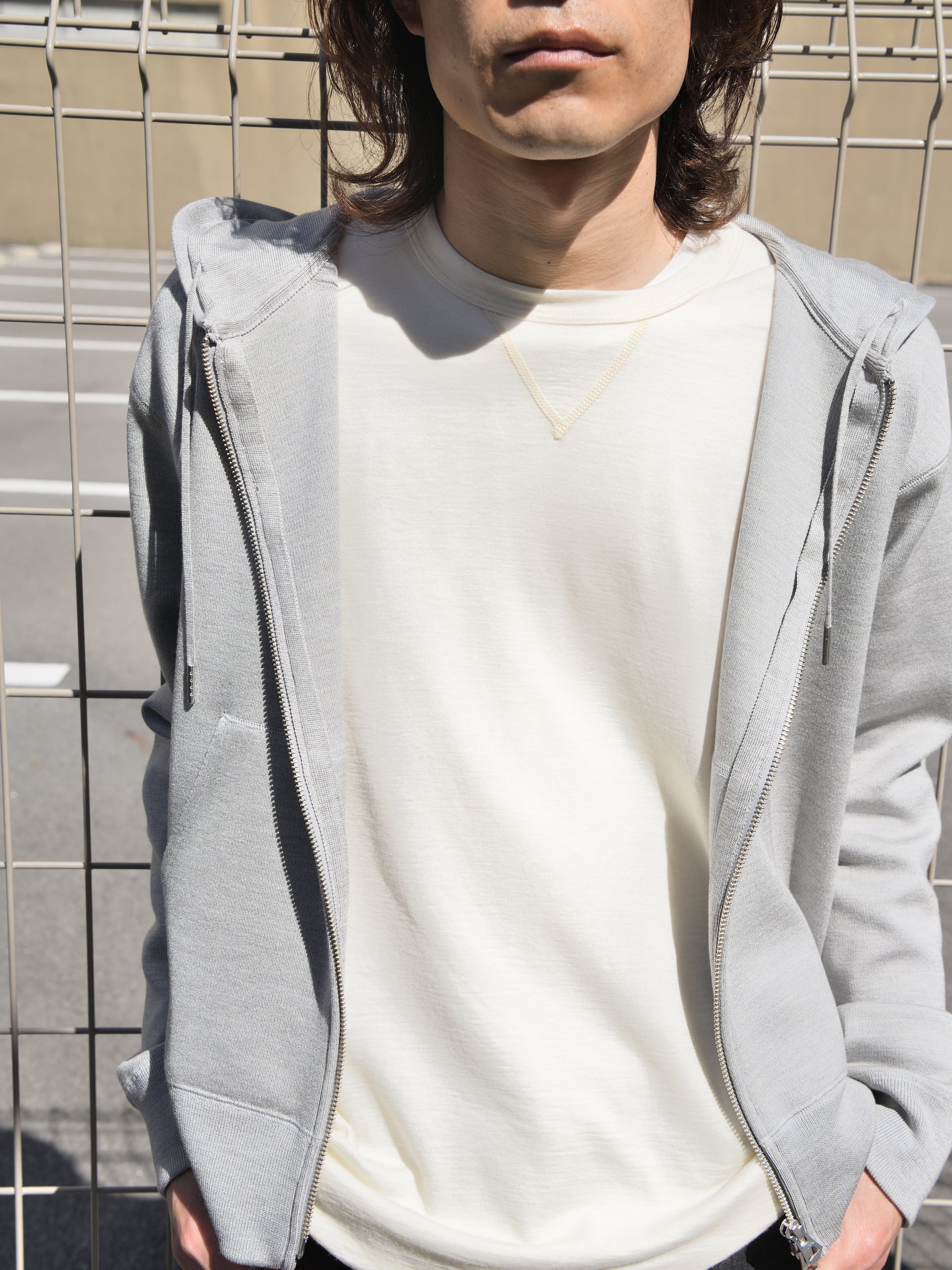 and wander アンドワンダー merino base LS T 574-6964026 メリノウール アウトドア 快適 オフホワイト offwhite 日本 名古屋 セレクトショップ THIRD PLACE サードプレイス 名古屋 愛知県 東海 セレクトショップ THIRD PLACE サードプレイス