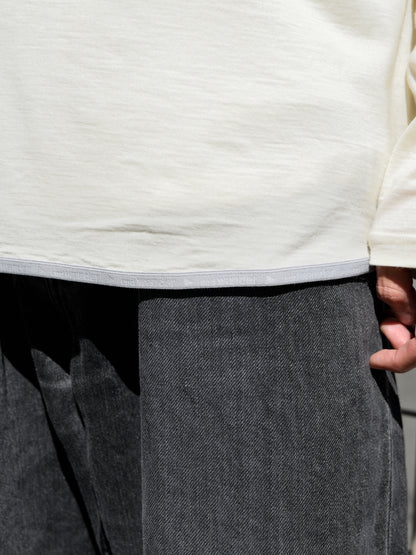 and wander アンドワンダー merino base LS T 574-6964026 メリノウール アウトドア 快適 オフホワイト offwhite 日本 名古屋 セレクトショップ THIRD PLACE サードプレイス 名古屋 愛知県 東海 セレクトショップ THIRD PLACE サードプレイス