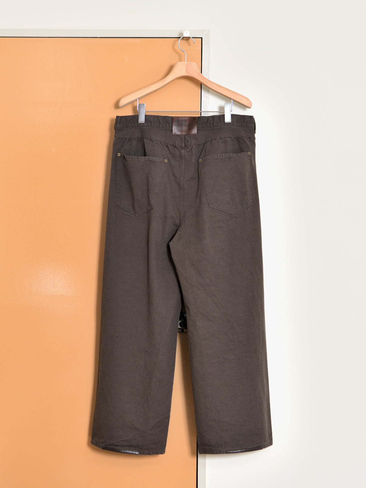 refomed "OLD MAN DUCK PANTS (CHARCOAL)"