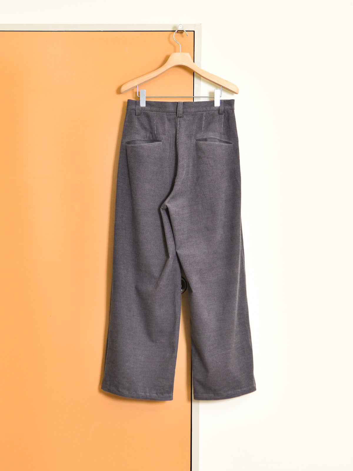 TOZAOU トザオウ Corduroy Pants チャコール グレー CHARCOAL GRAY TOZ-26AW-PA003 コットン COTTON WOOL ウール パンツ スラックス 26aw 春夏 日本取り扱い 名古屋 丸の内 セレクトショップ THIRD PLACE サードプレイス
