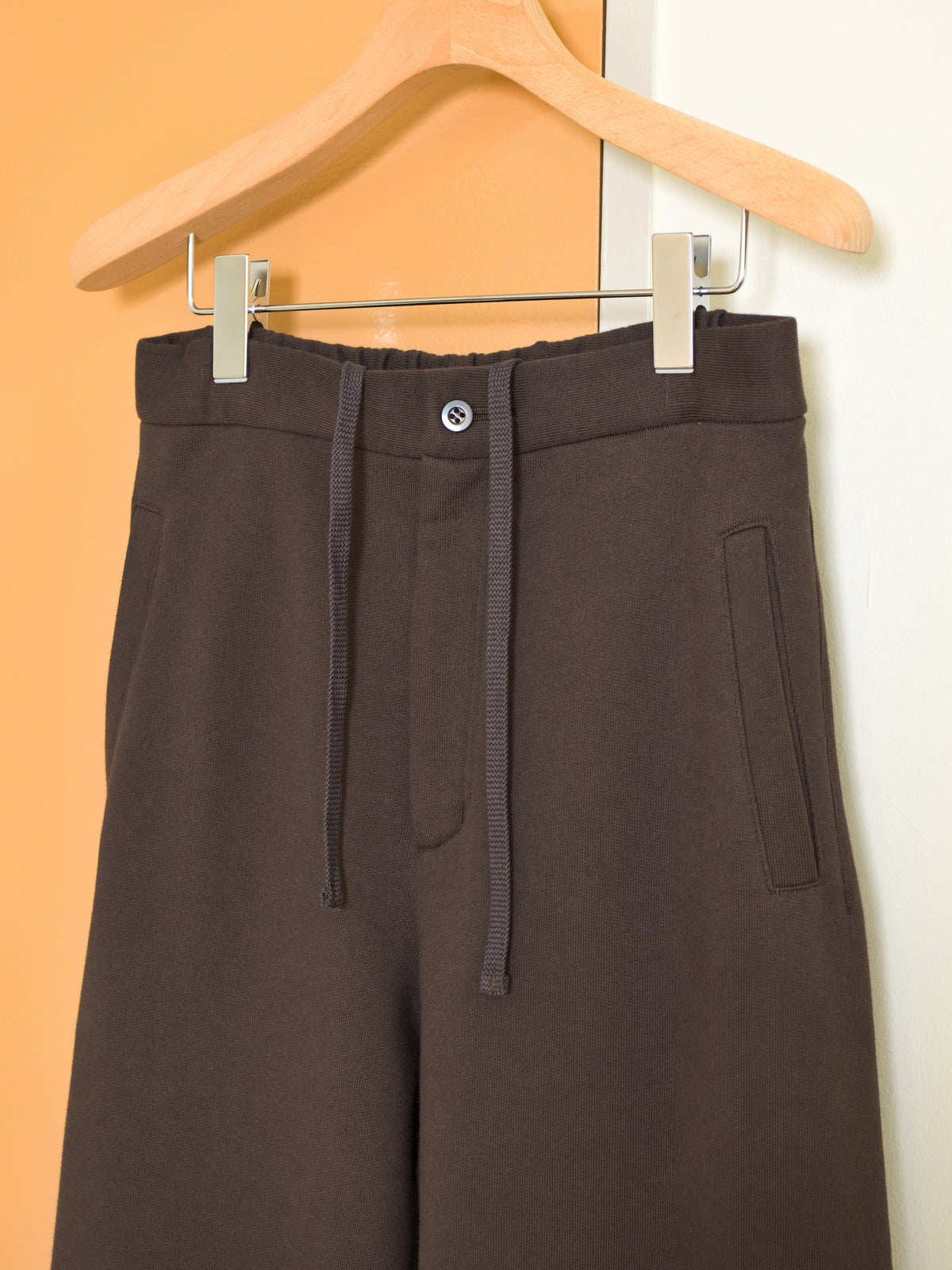 WELL ウェル Room slacks BROWN ブラウン WB26XX02 スウェット スラックス コットン cotton 26aw 春夏 日本取り扱い 名古屋 丸の内 セレクトショップ THIRD PLACE サードプレイス