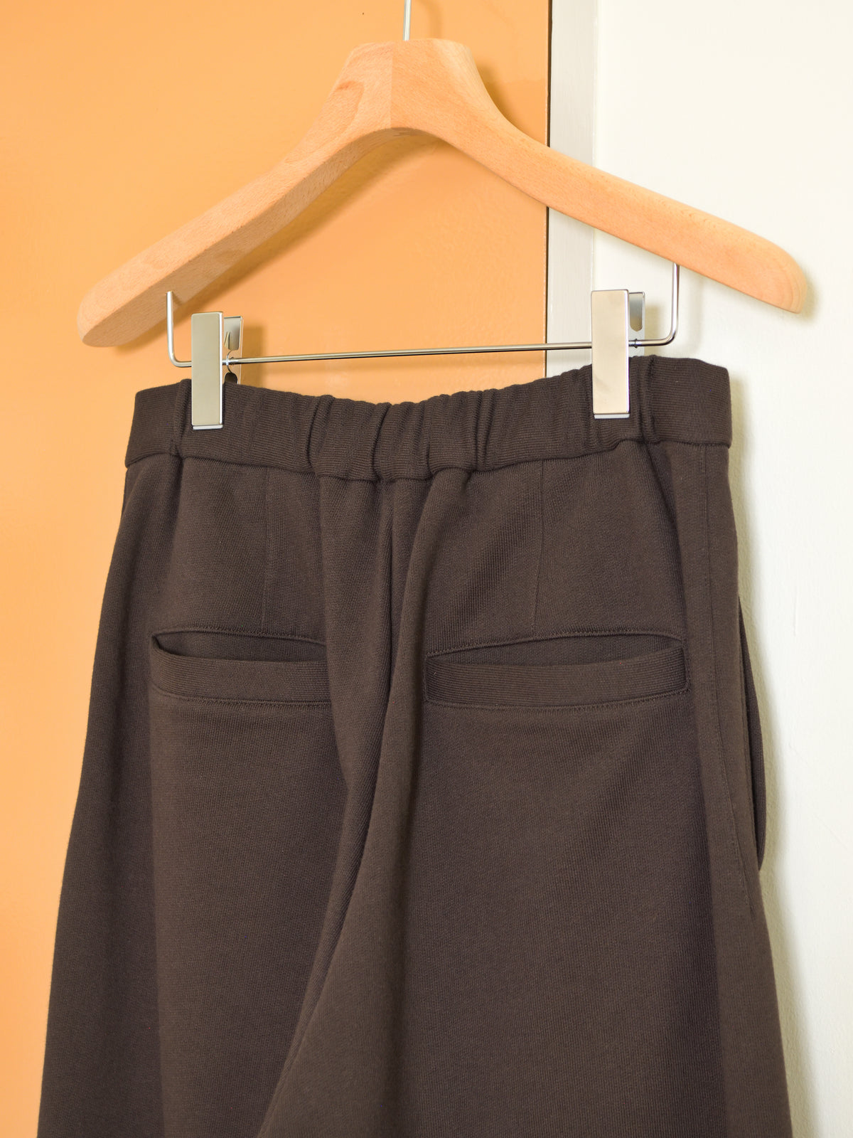 WELL ウェル Room slacks BROWN ブラウン WB26XX02 スウェット スラックス コットン cotton 26aw 春夏 日本取り扱い 名古屋 丸の内 セレクトショップ THIRD PLACE サードプレイス