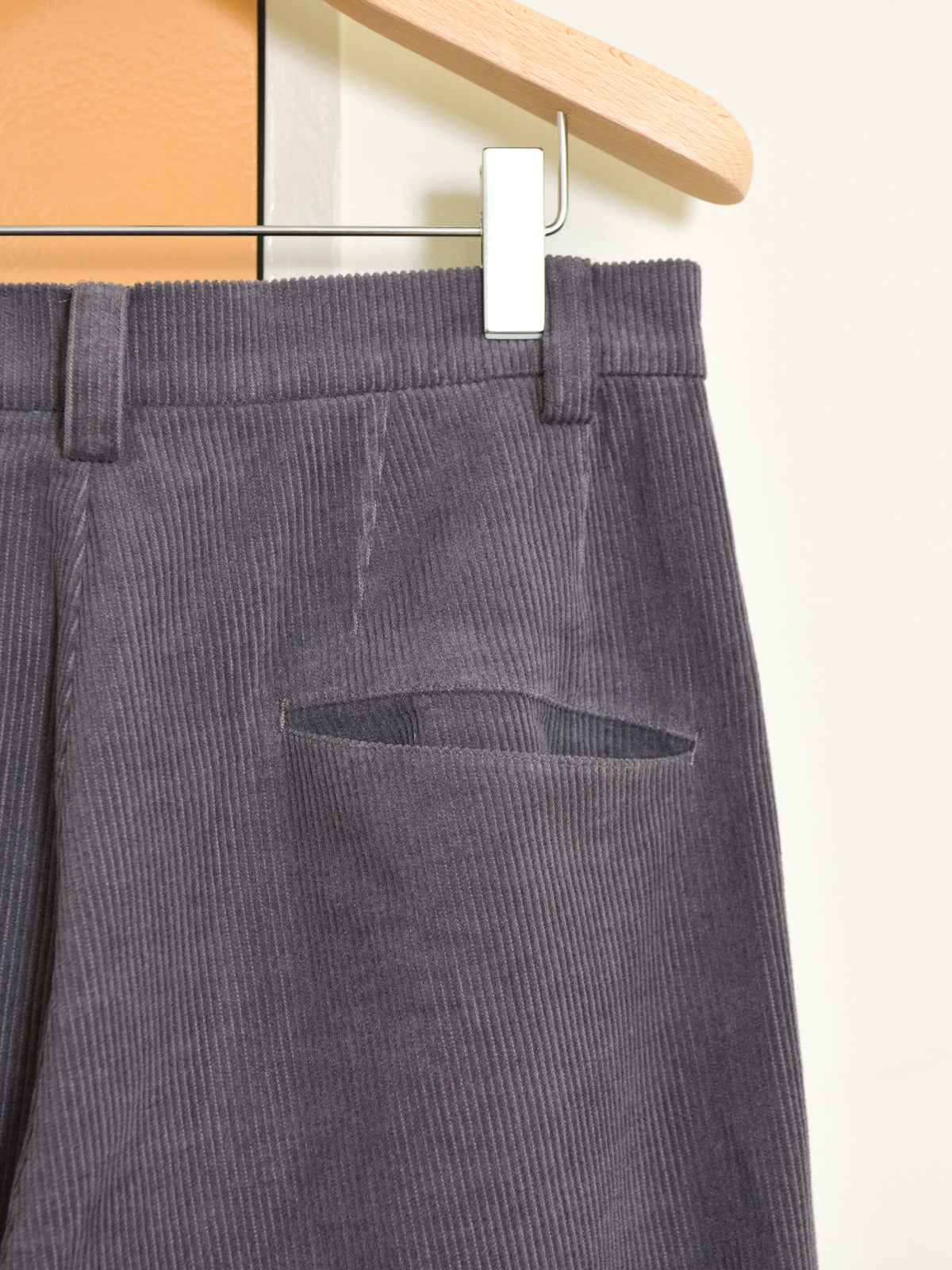 TOZAOU トザオウ Corduroy Pants チャコール グレー CHARCOAL GRAY TOZ-26AW-PA003 コットン COTTON WOOL ウール パンツ スラックス 26aw 春夏 日本取り扱い 名古屋 丸の内 セレクトショップ THIRD PLACE サードプレイス