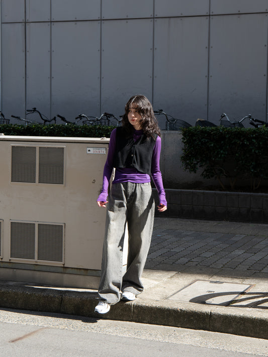KAYLE "DETACHABLE V-NECK KNIT VEST (BLACK × CHARCOAL)"