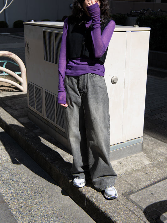 KAYLE "DETACHABLE V KNIT VEST(BLACK × CHARCOAL)"