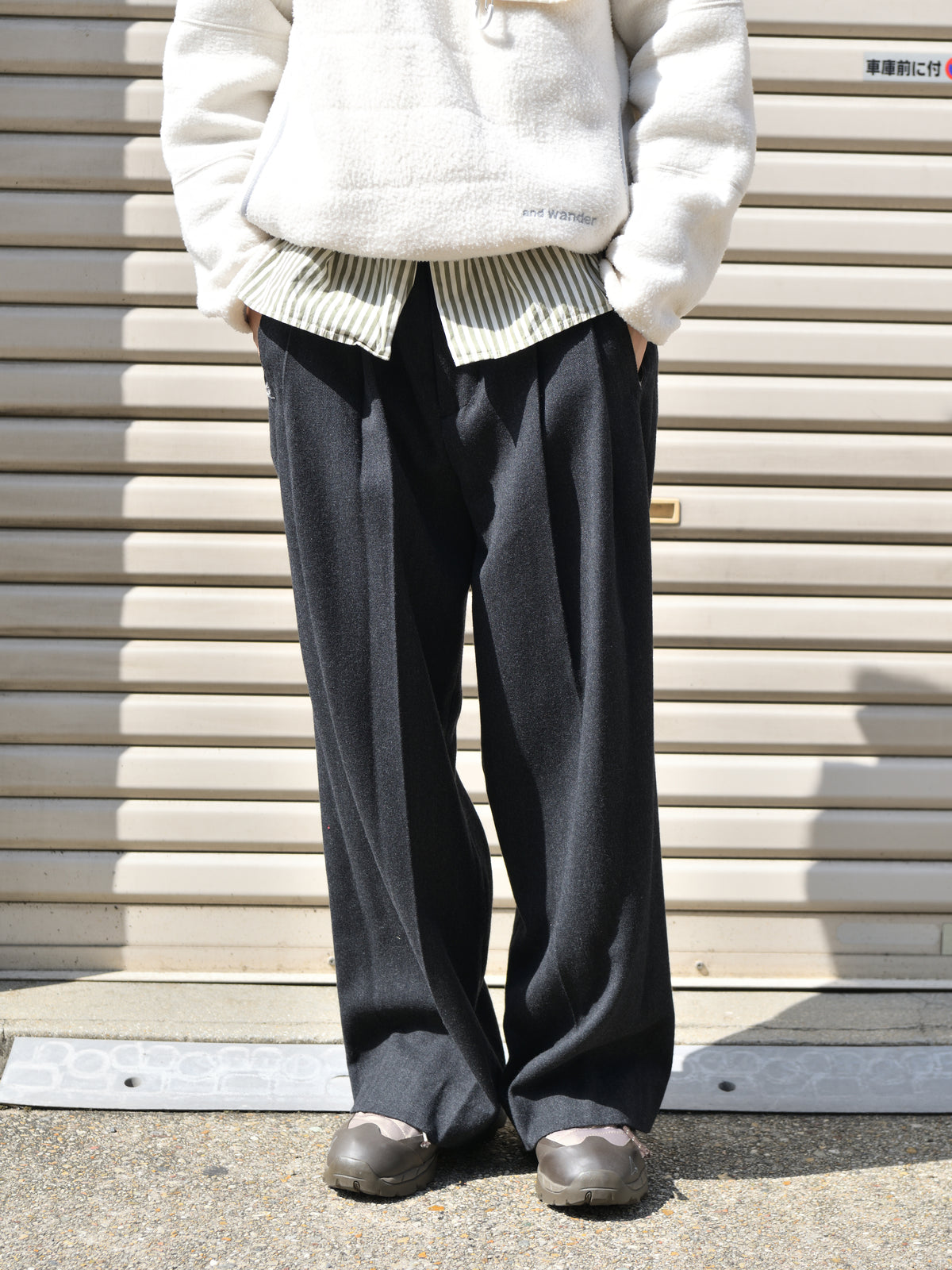 ISSUETHINGS イシューシングス 26b/118-w-00 別注 スラックス BLACK ウール 26AW 愛知県 名古屋 丸の内 ユニセックス セレクトショップ THIRD PLACE サードプレイス