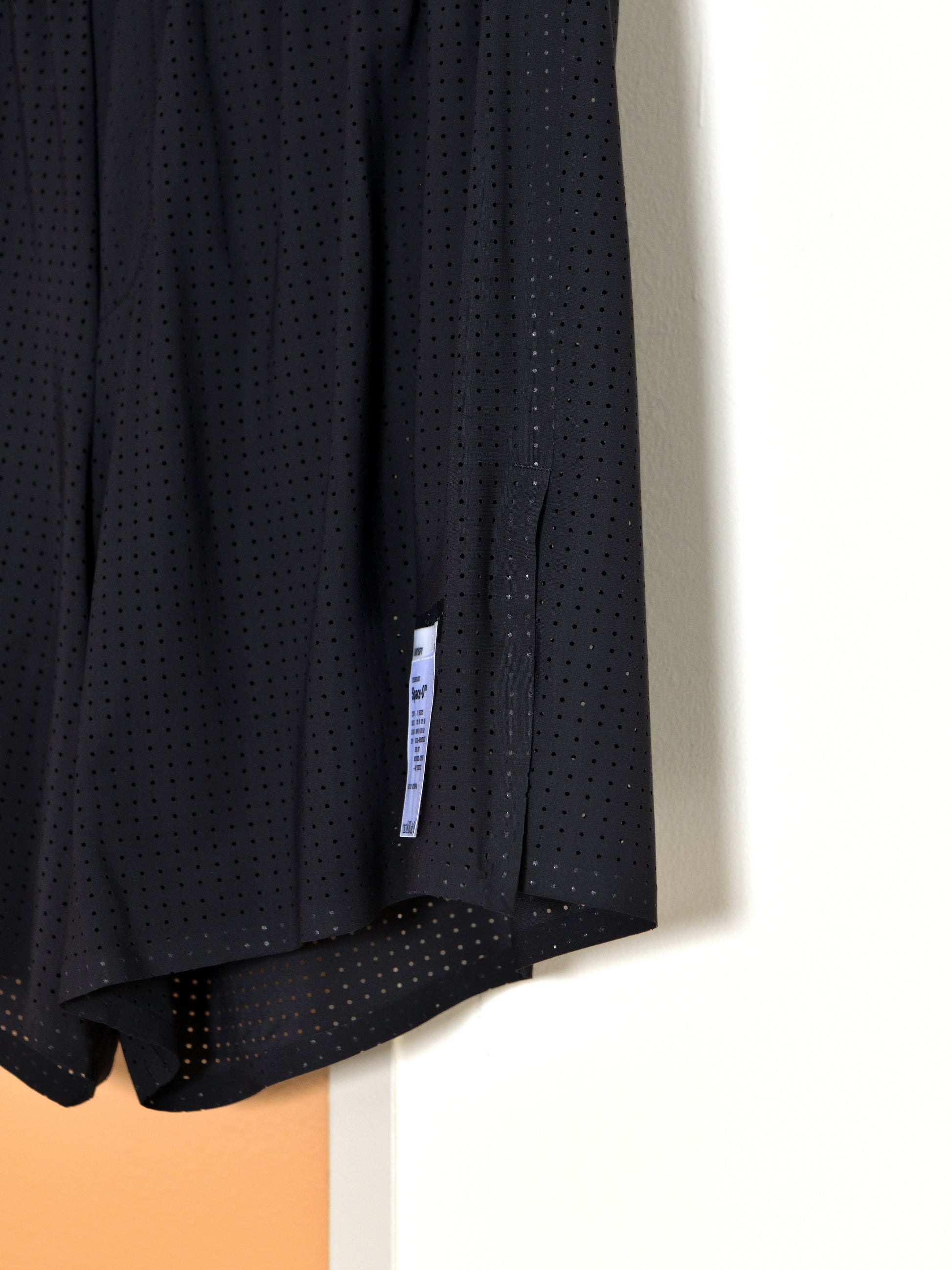 SATISFY サティスファイ Space-O 5 Shorts 12043-00000 パンツ ランニング イタリア フランス 26ss JETBLACK ジェットブラック ブラック 通販 愛知県 名古屋 丸の内 セレクトショップ THIRD PLACE サードプレイス