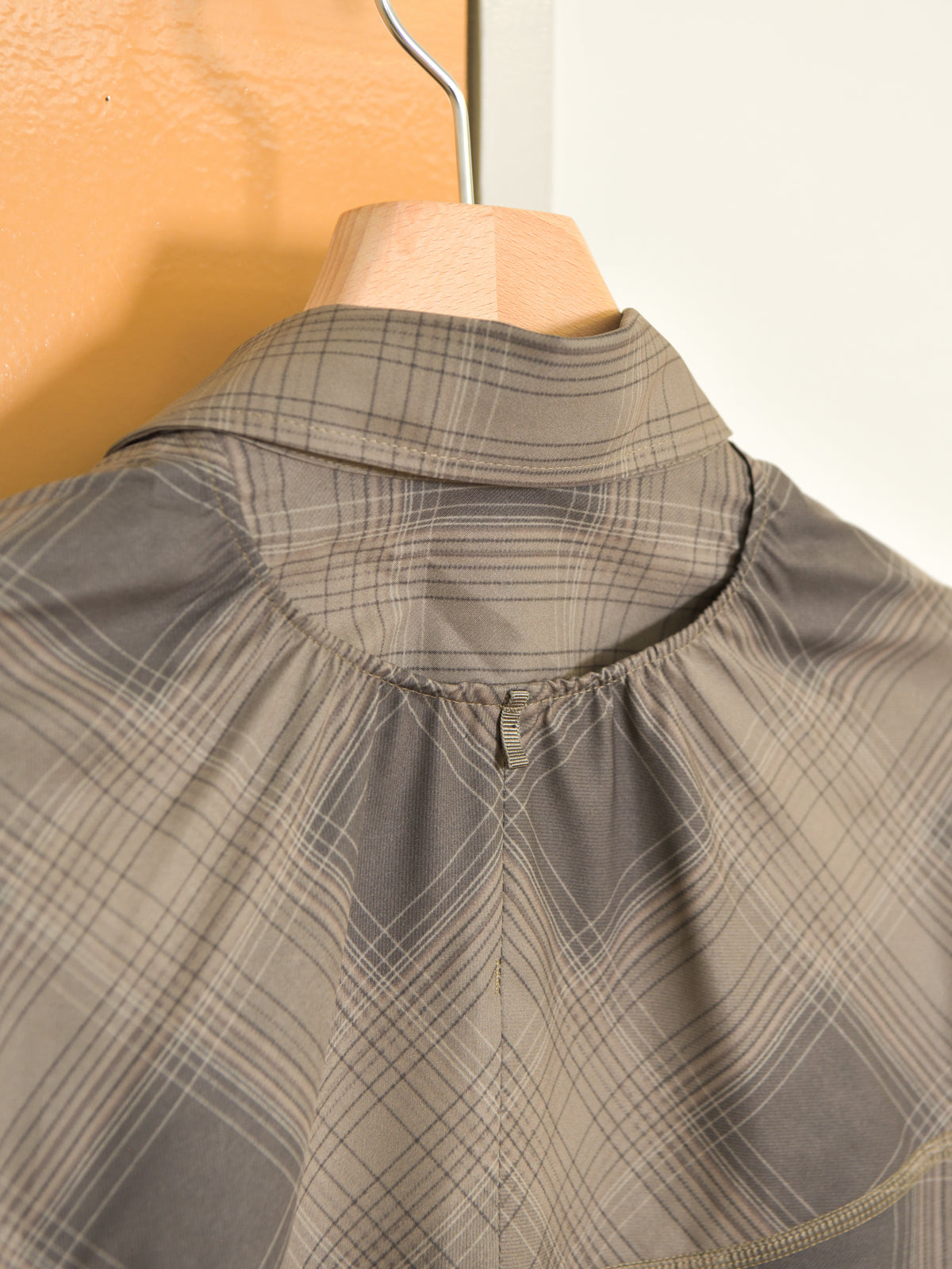 SATISFY サティスファイ Peace Shell River Shirt GREEN CHECK 11143-91F02 ポリエステル シャツ スナップボタン ランニング レギュラーカラー アウトドア 26FW 日本取り扱い 名古屋 丸の内 セレクトショップ THIRD PLACE サードプレイス