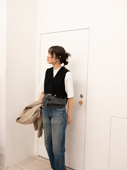 KAYLE ケイル DETACHABLE V KNIT VEST BLACK CHARCOAL K-2106 ブラック チャコール ベスト メリノウール ウール レディース 26FW 日本取り扱い 名古屋 丸の内 セレクトショップ THIRD PLACE サードプレイス
