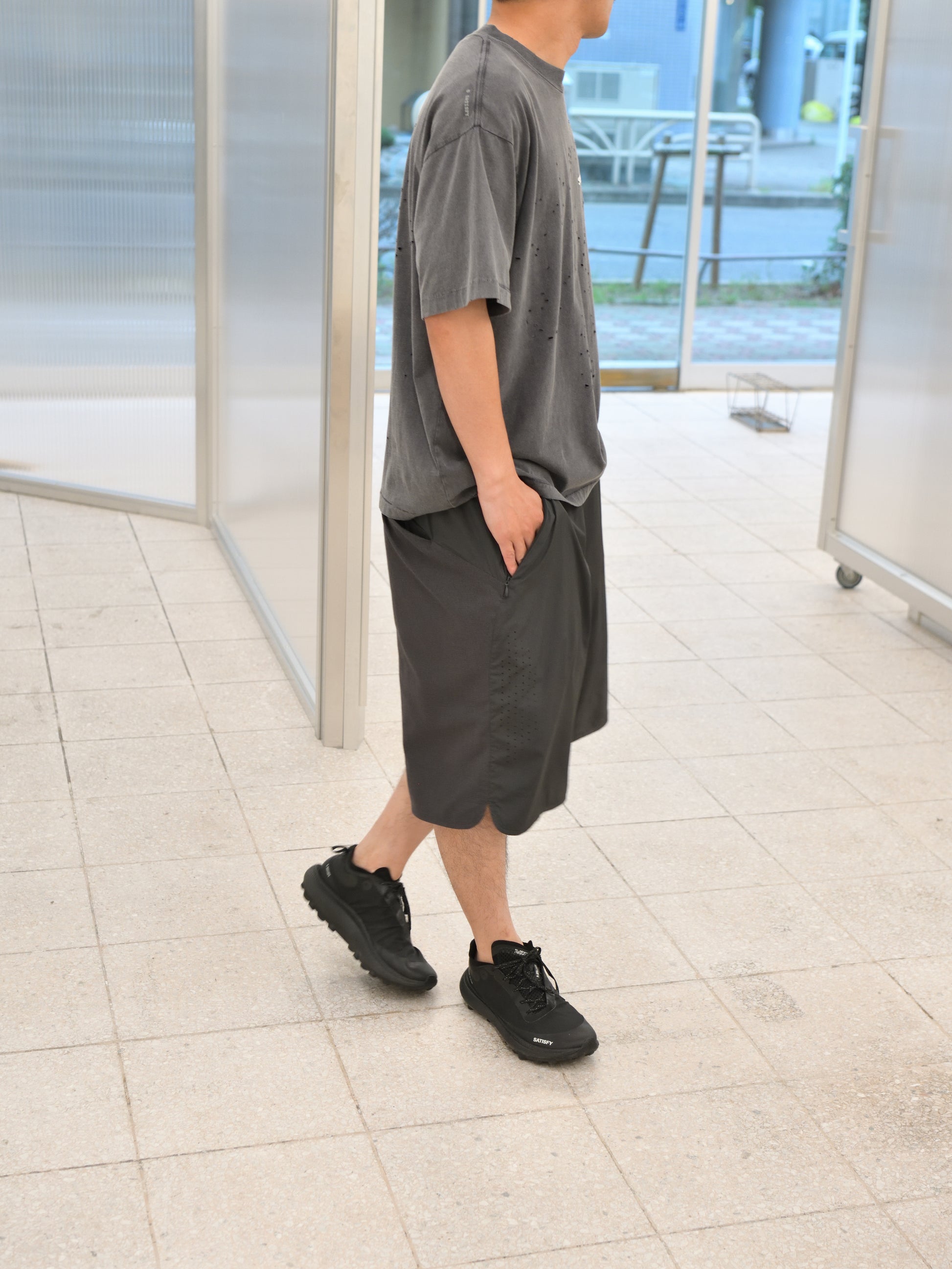 SATISFY サティスファイ THE ROCKER 40002-02000 ランシュー スニーカー JETBLACK ジェットブラック ブラック 通販 愛知県 名古屋 丸の内 セレクトショップ THIRD PLACE サードプレイス